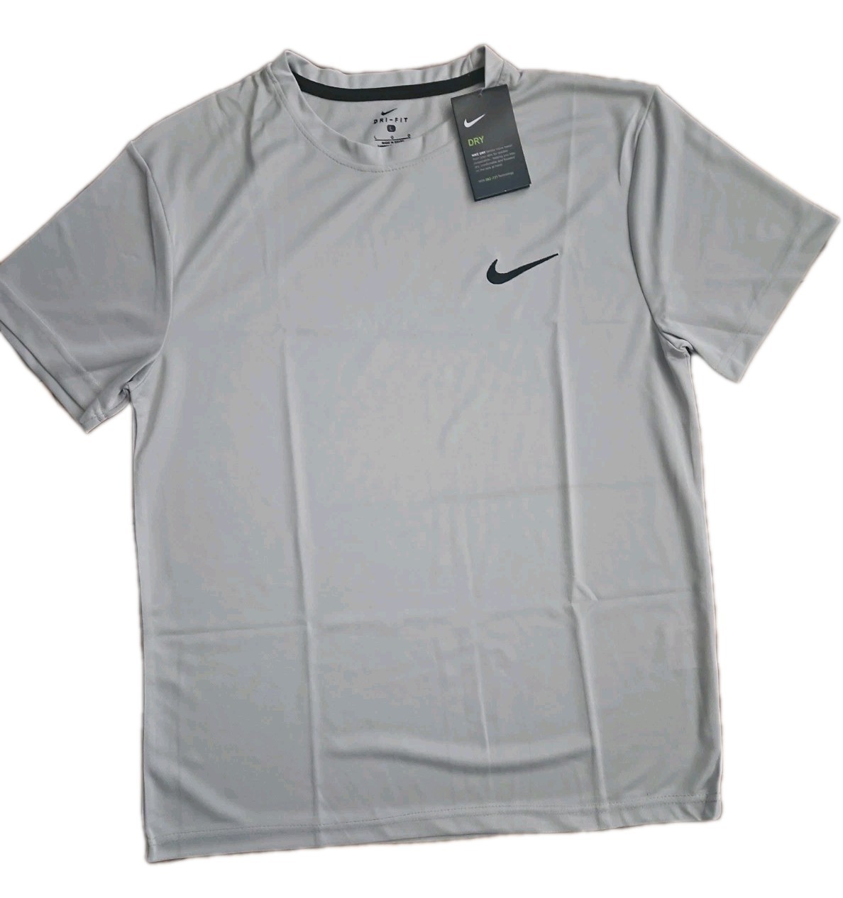 Nike Men’s T-Shirt Dri-Fit Crew Neck Sports Gym Football Shirt Tee Lt. Gray XL