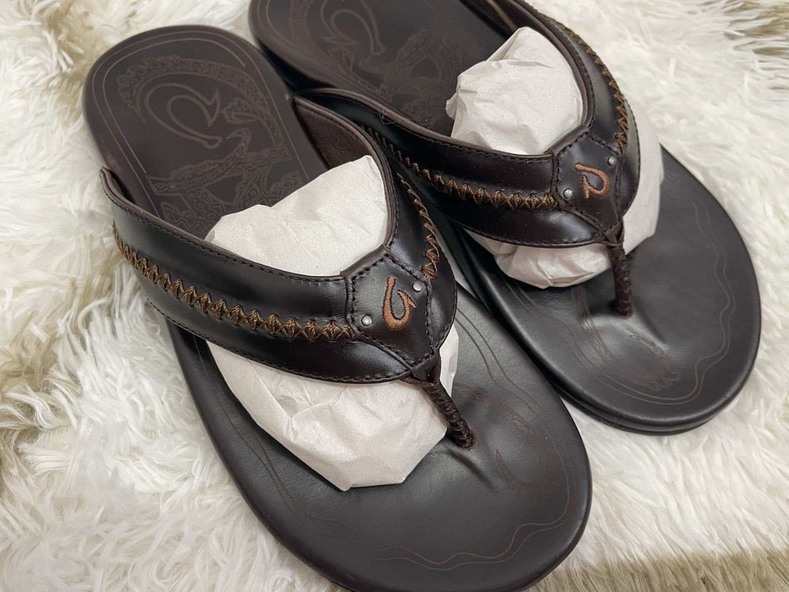 🧡*NIB* OluKai Men’s Size 10 Mea Ola Leather Beach Outdoor Sandals -Dark Java 🧡