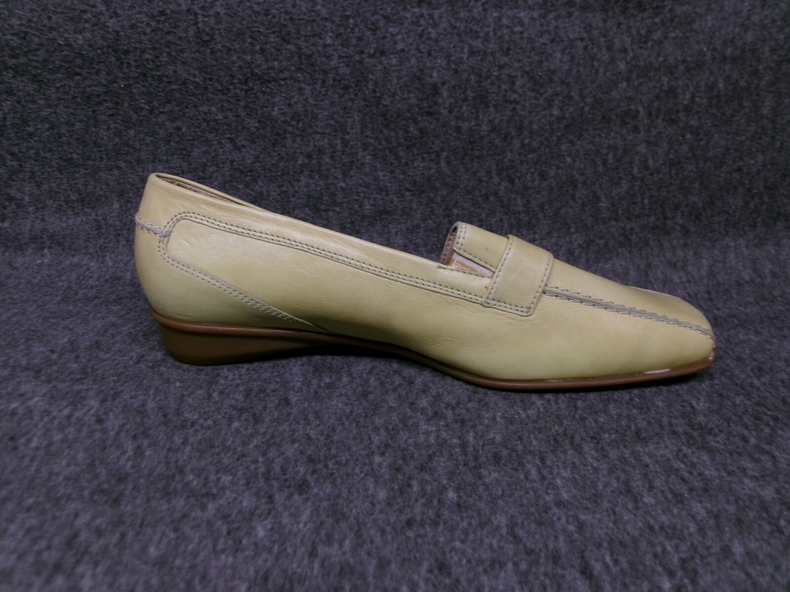 Theresia M Shoes Women 4.5 Green Buckle Loafers Square Toe Slip On