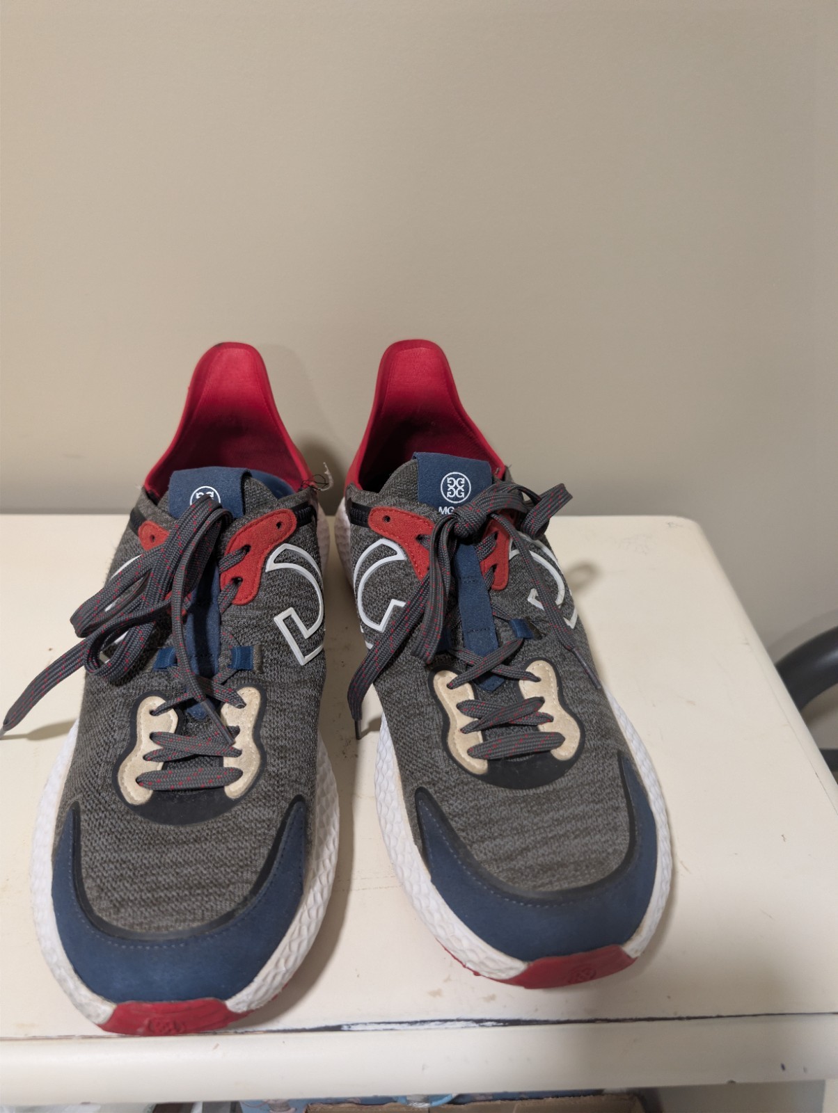 G/FORE MG4X2 Limited Edition Cross Trainer Golf Shoes Men 12.5 Charcoal Grey Red