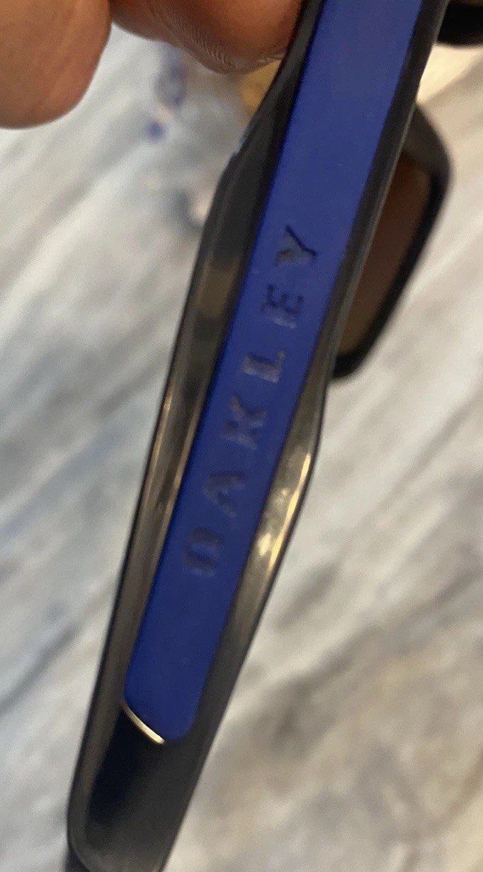 Oakley Men’s Turbine Sunglasses Smoke Clear Frame Blue Lens