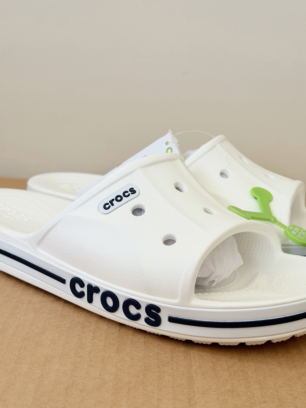 Crocs Unisex Bayaband Slide Sandals Men’s 11 | White/Black