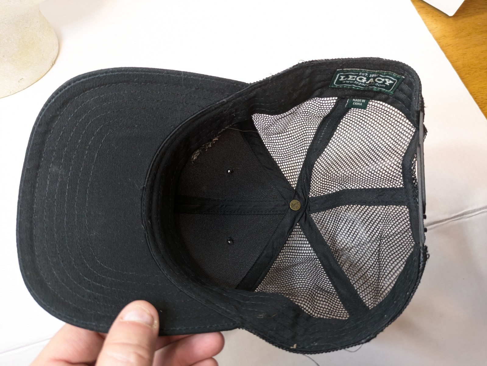 Legacy Lo Pro Snapback Live your Hat Mens One Size Bee Logo Trucker