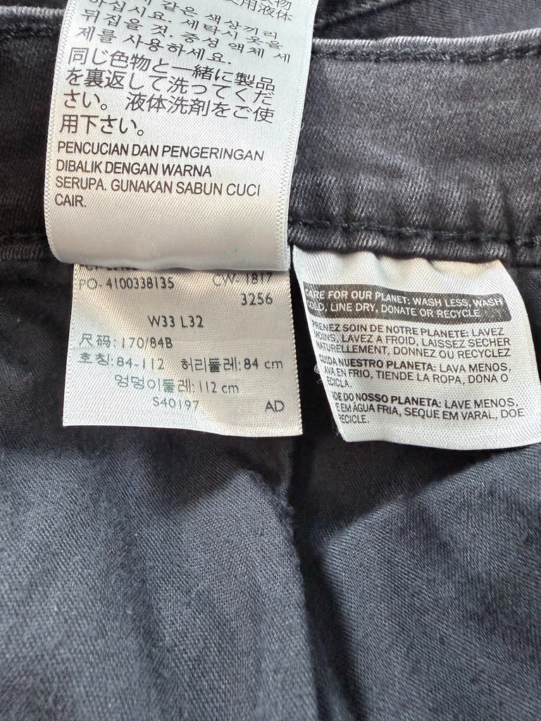Levi’s 518 Slimming Boot Black Jeans Women’s W33 L32 Stretch Denim