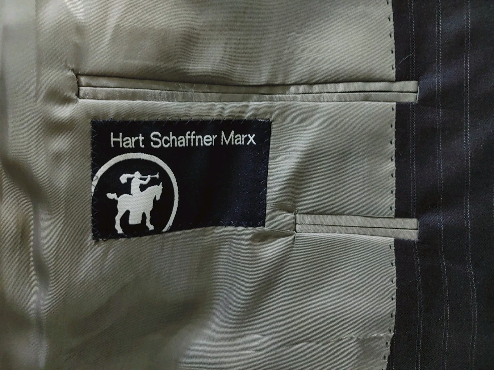 Hart Schaffner & Marx 2 Piece Suit 48/50R Navy Wool 43×28 Pants Chalk Pinstripe