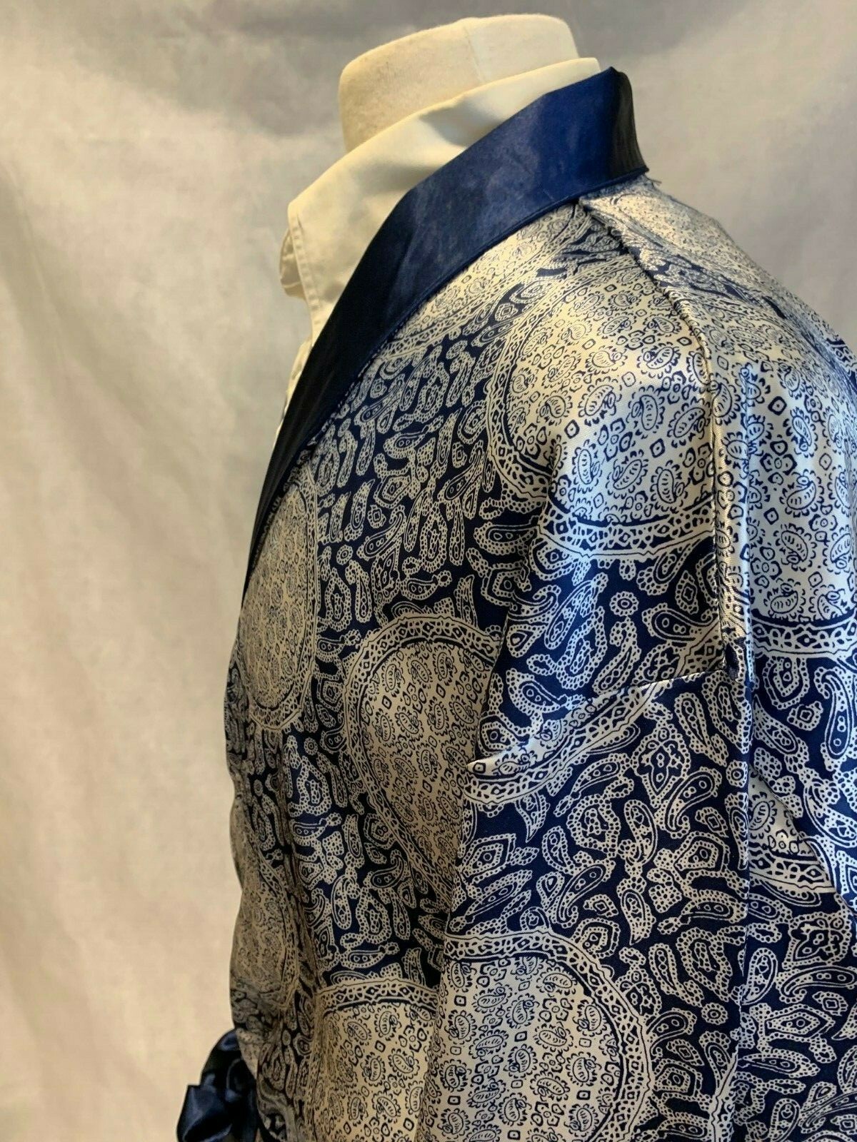 Mens Silk Satin Robe – Navy Paisley Auspicious ” 5 Day Delivery USA Seller ”