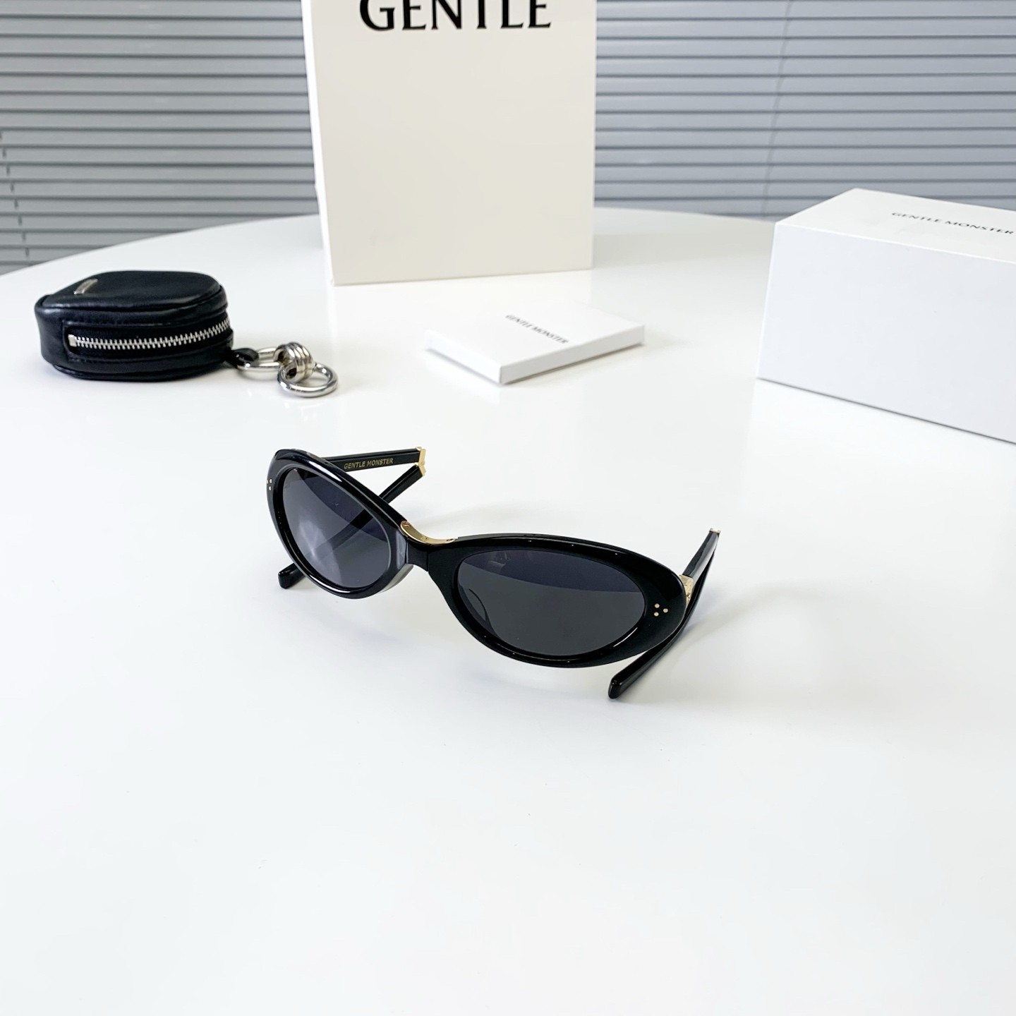GENTLE MONSTER LOLANG Black Smoke Grey 55口21-132 Sunglasses New w/ Case