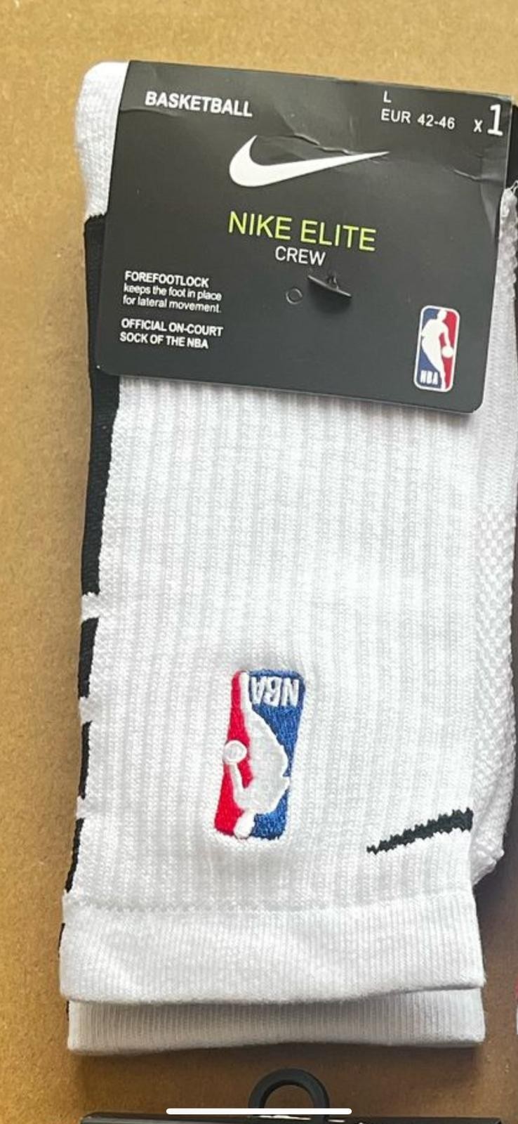 Nike NBA Authentics – White & Black – Knee Highs/Scrunchies