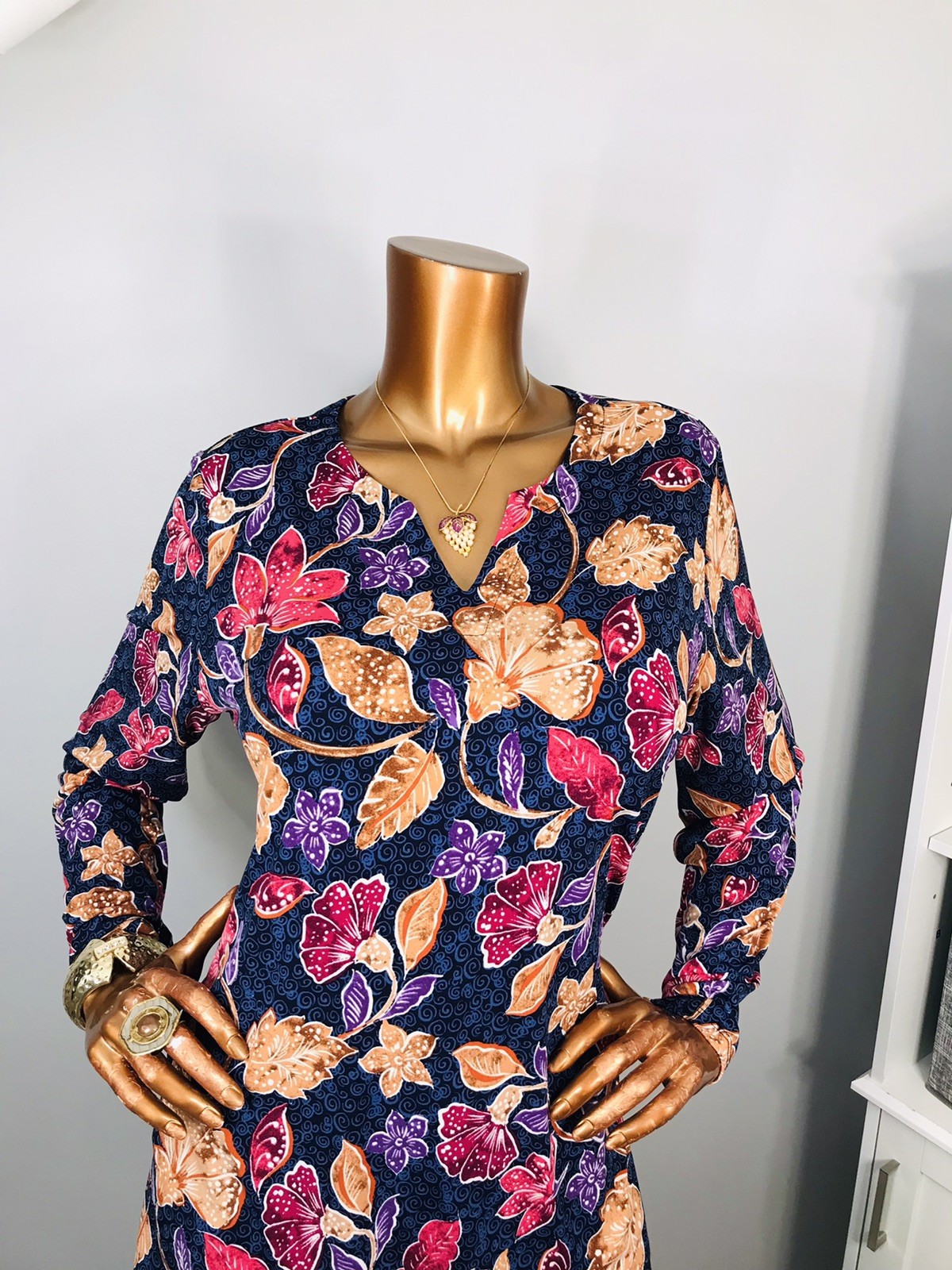 Susan Graver L Top Stretch Loose Fit Floral Prints Blouse Tunic Long Slv Low Cut