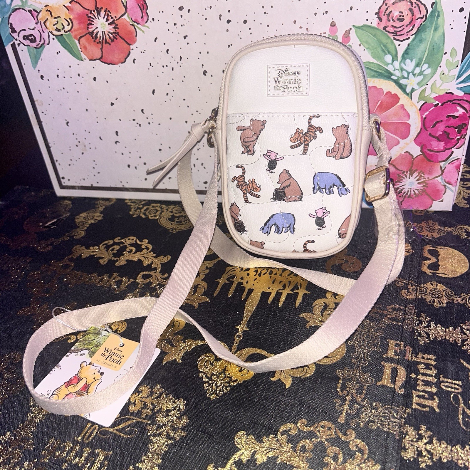 Disney Winnie The Pooh & Friend’s Crossbody Cellphone Bag With Chain New HTF
