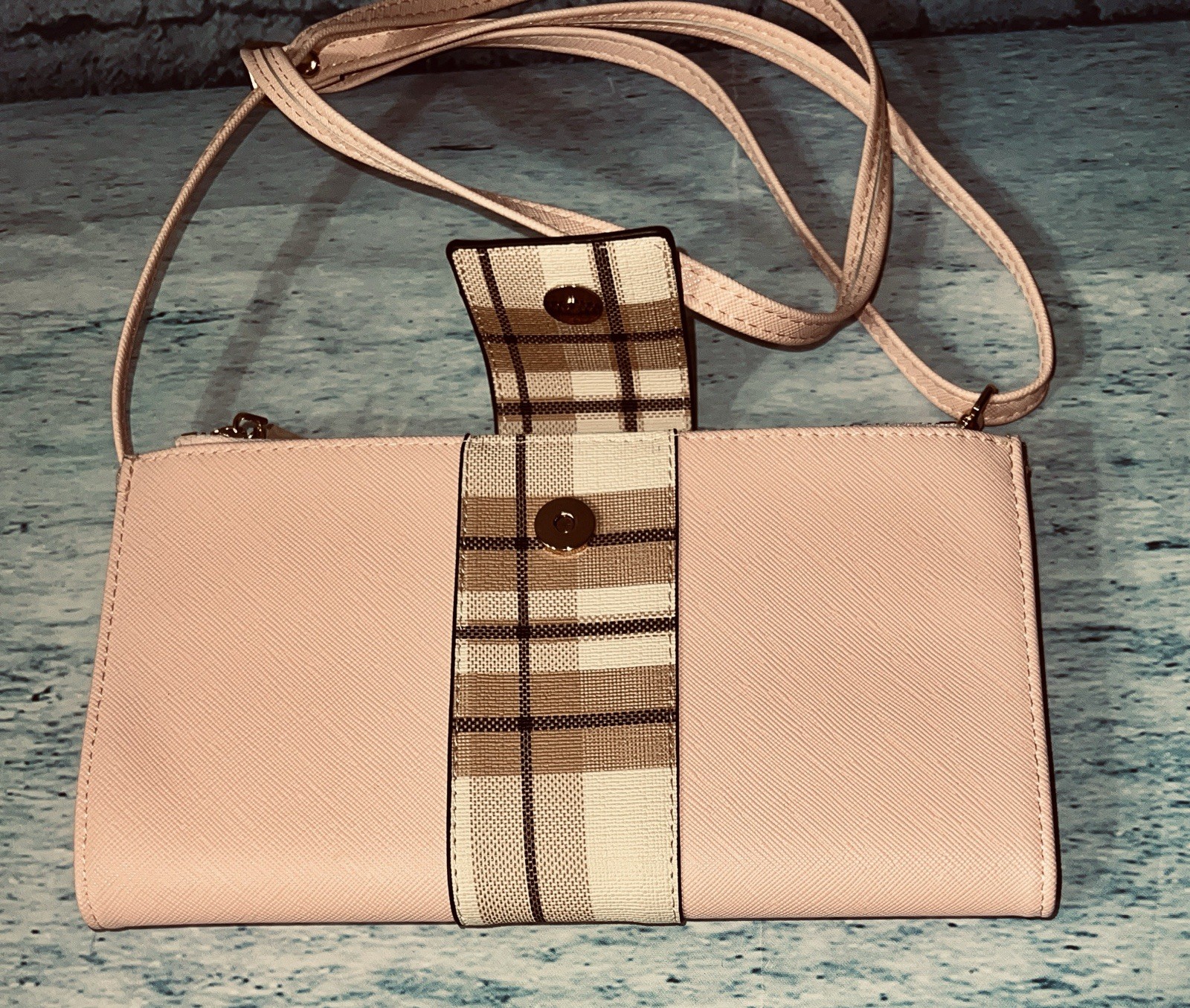 Simply Noelle Crossbody Organizer Wallet Purse Bag All Seasons 16 Pockets Pink