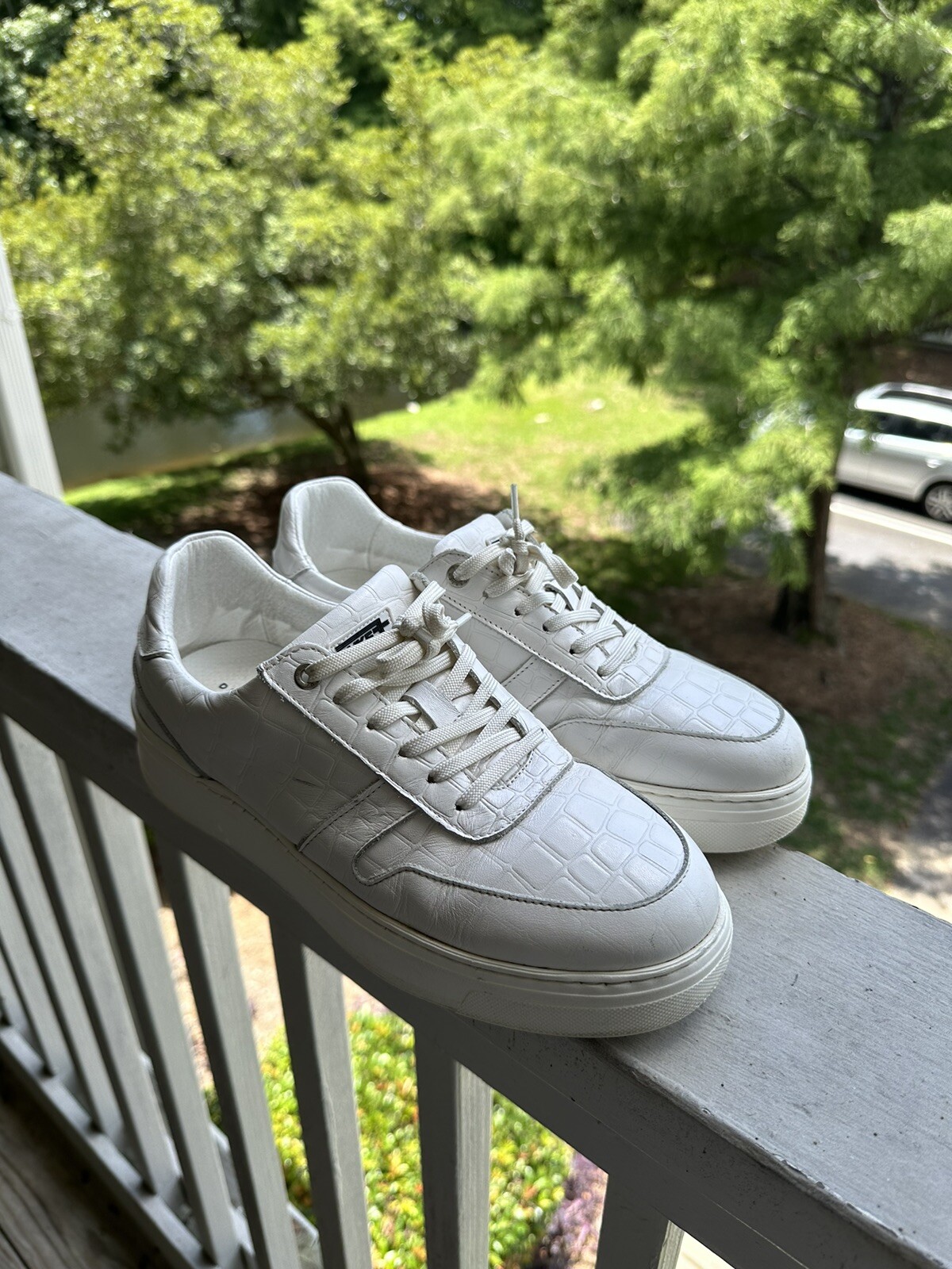 *RARE* Men Duke And Dexter Sneaker Retail $280- White Crocodile – (discontinued)