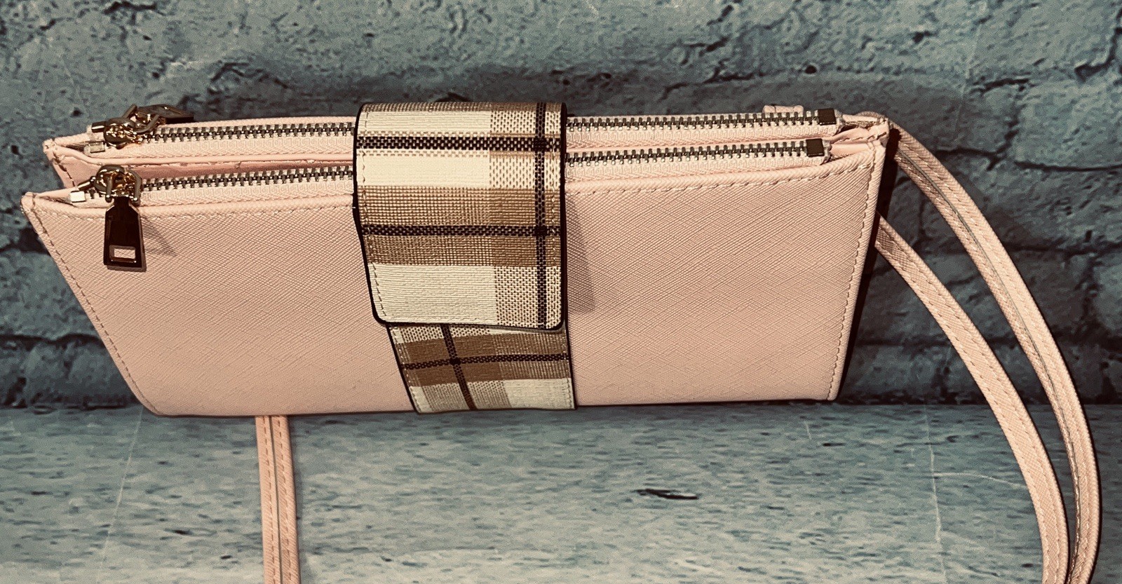 Simply Noelle Crossbody Organizer Wallet Purse Bag All Seasons 16 Pockets Pink