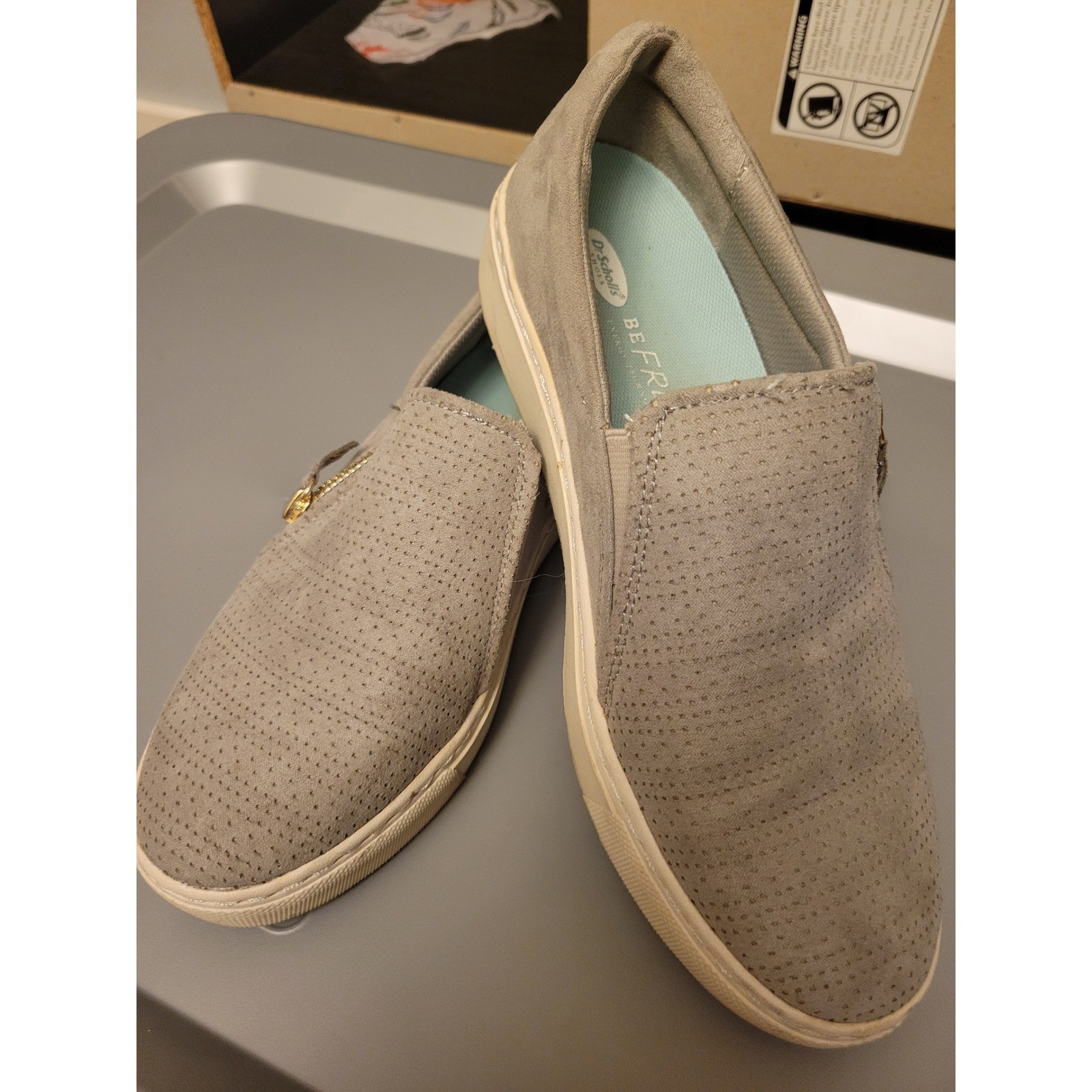 Dr. Scholls BE FREE Grey Perforated Slip On Sneakers Side Zip Flats Womens 721