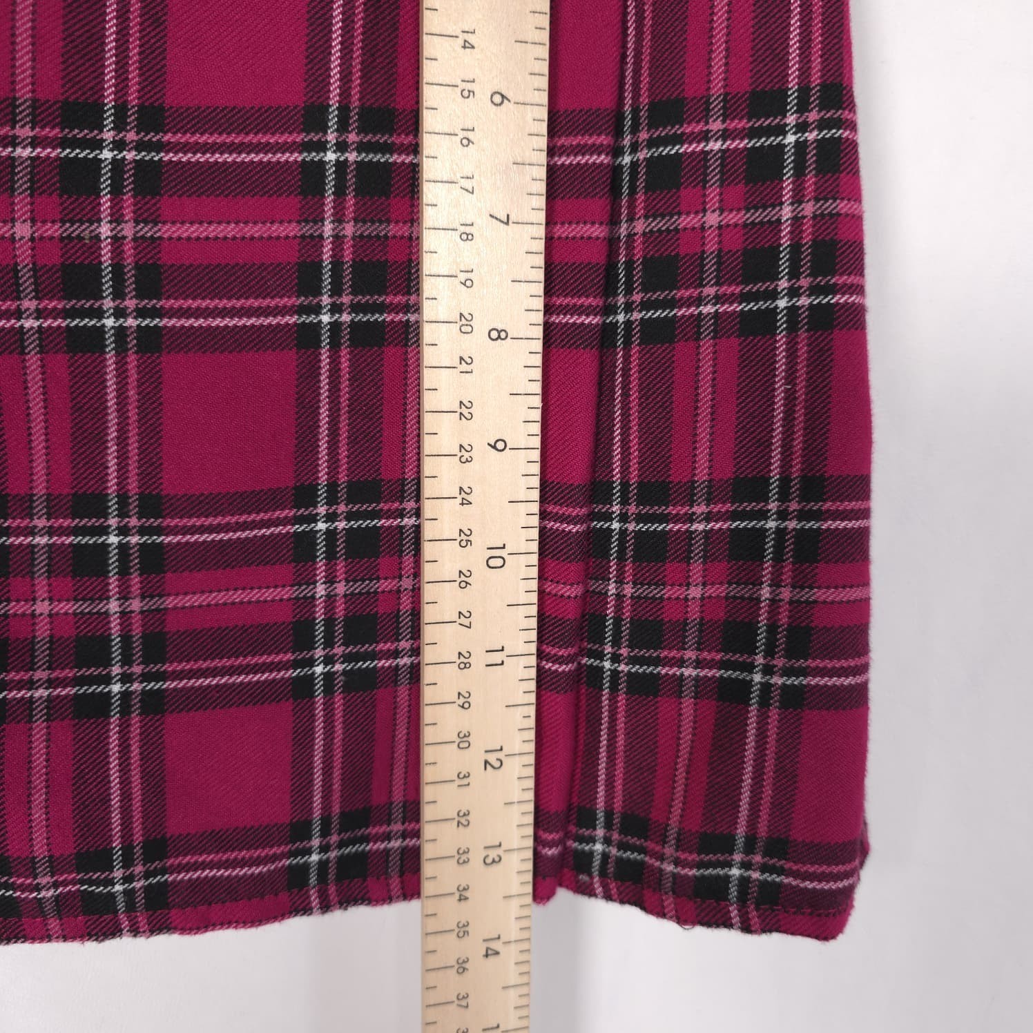 SPORT KILT Women’s Mini Skirt Pleated Pink Black MEDIUM Punk Goth Plaid USA MADE