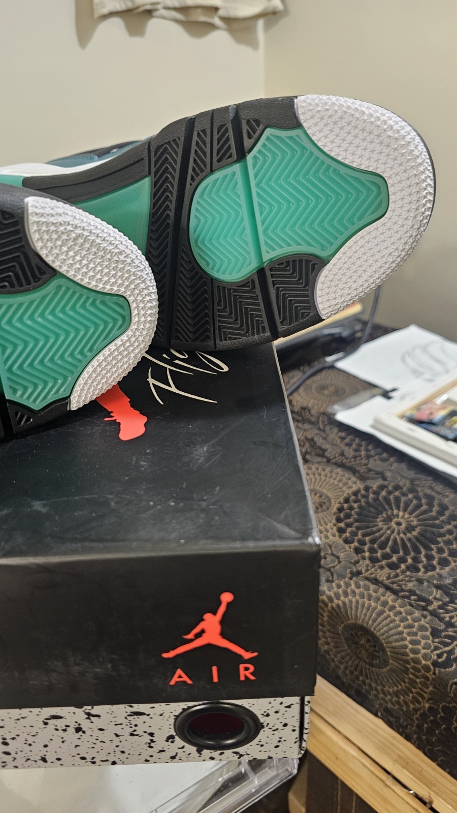 Jordan Air Jordan 4 Retro Teal/Black/White Leather Mid-Top 705331-330 2015
