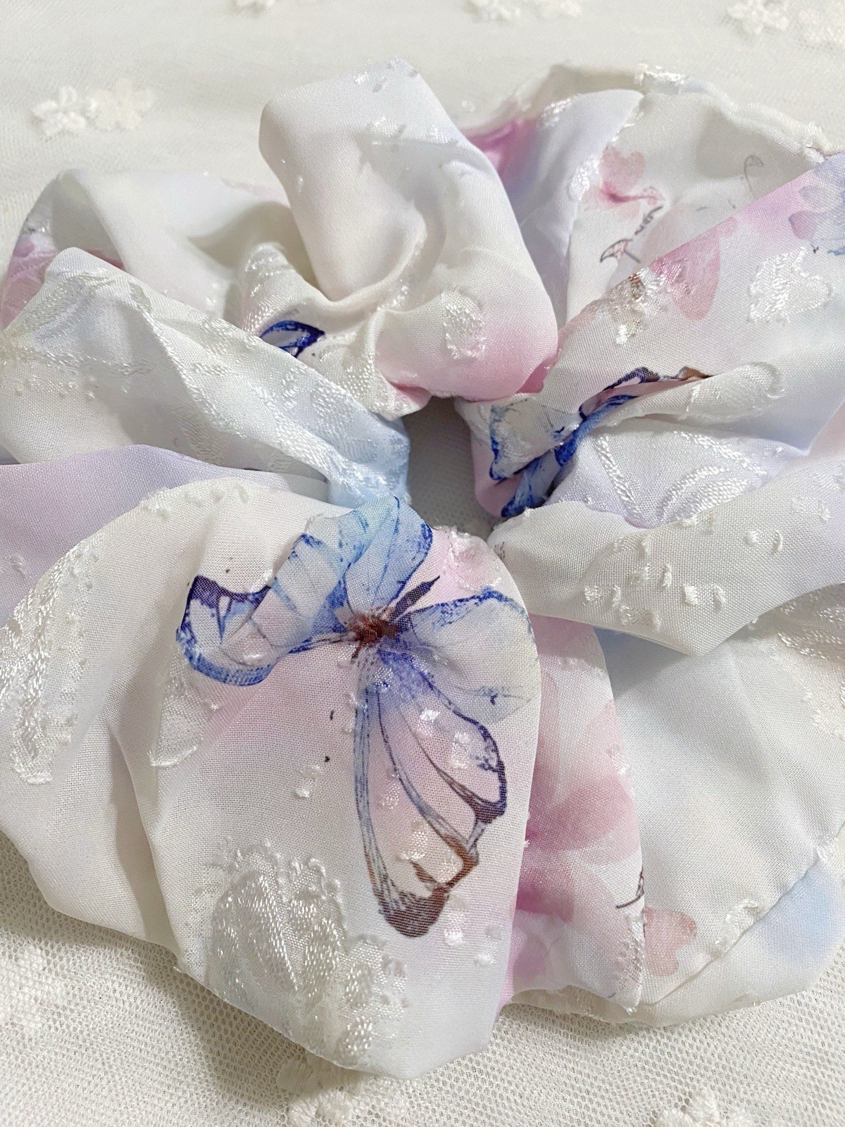 [US Seller] Random 4pcs Handmade Medium Large Size Classic Floral Hair Scrunchie