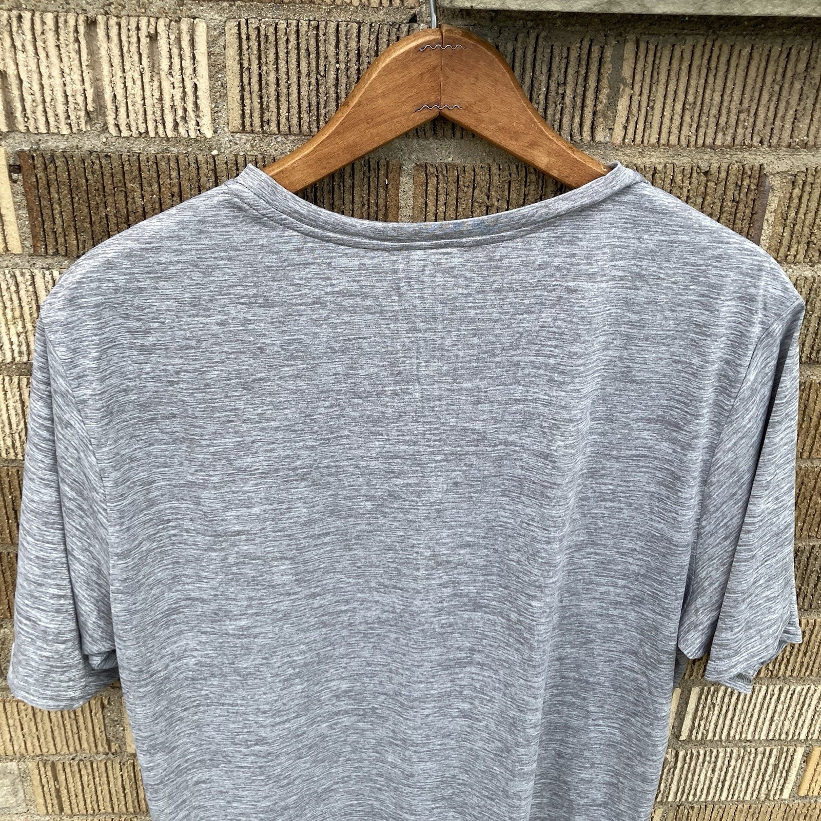 Patagonia Mens Medium Capilene Cool Daily Short Sleeve Feather Grey T-shirt NWT
