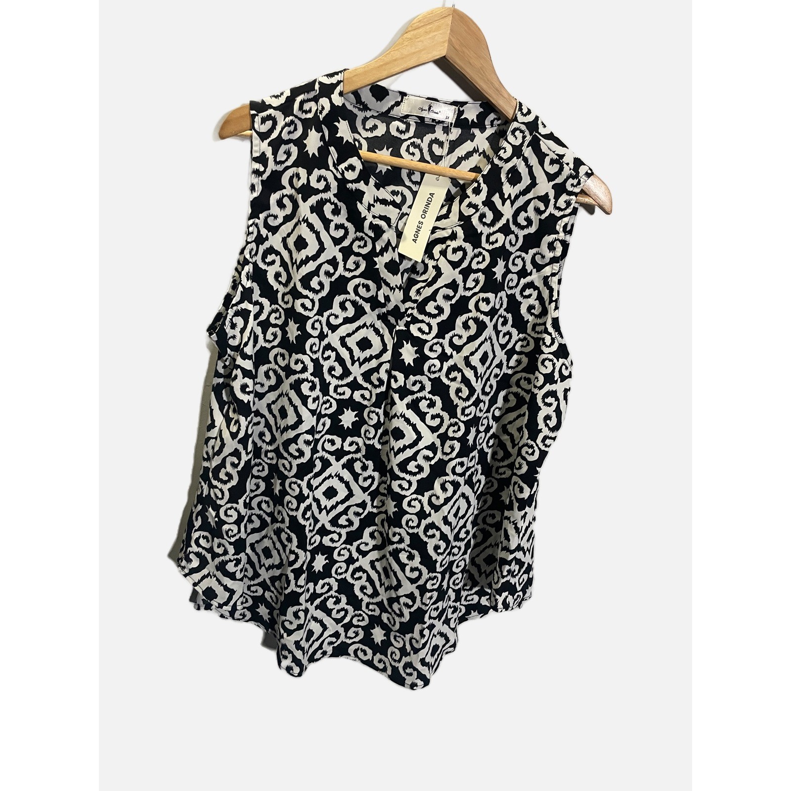 Agnes Orinda Blouse Womens 2X Black White Damask Scroll Sleeveless Boho Office