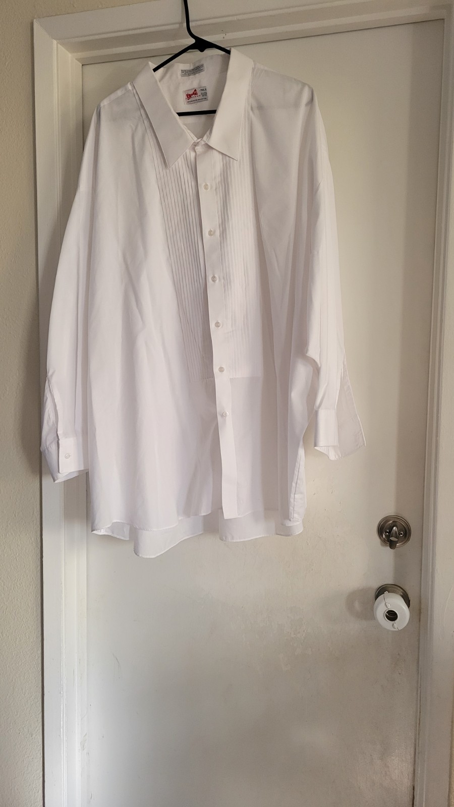 Men’s Big & Tall 7XL White Tuxedo Dress Shirt | Pleated Front
