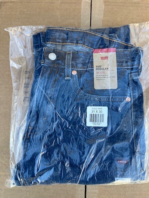 Levi Men’s 505 31W X 30L Regular Fit Jeans, Dark Stonewash, NEW SEALED !