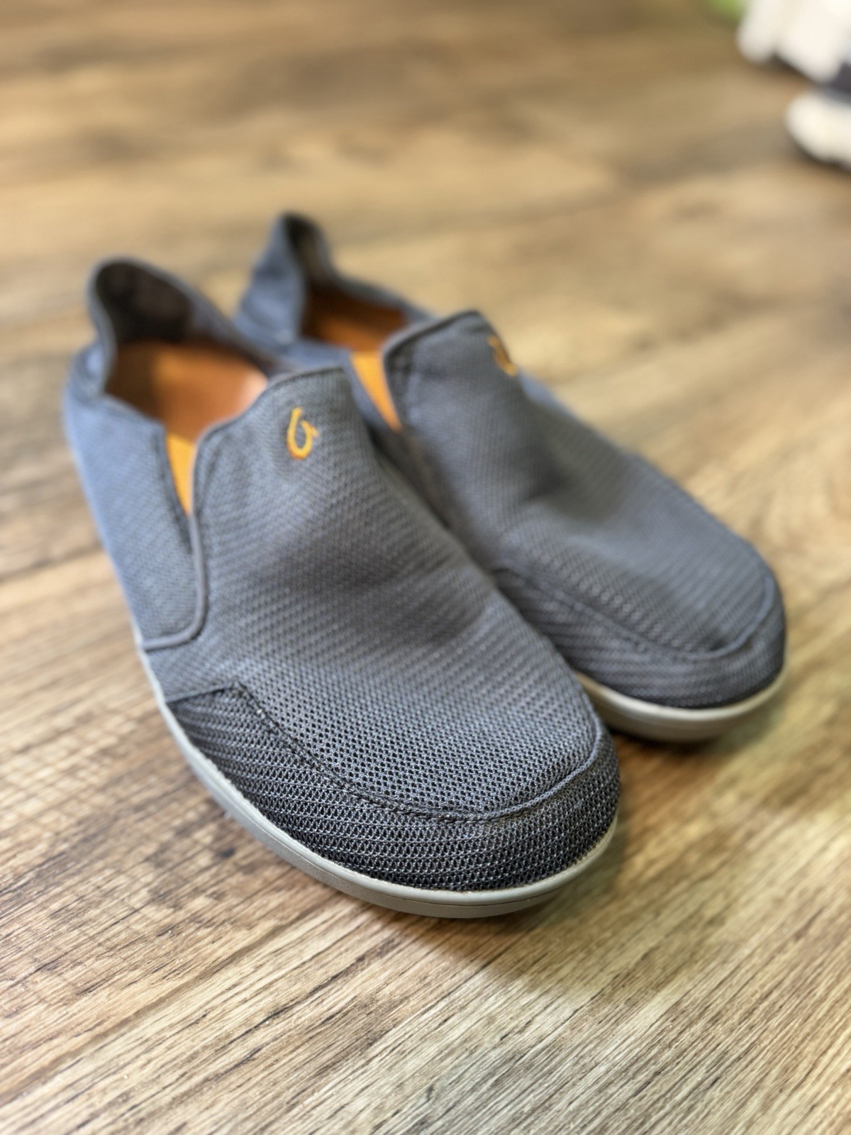 Olukai Nohea Mesh Men’s Gray Orange Slip On Slide Boat Deck 10188-4242 Size 10