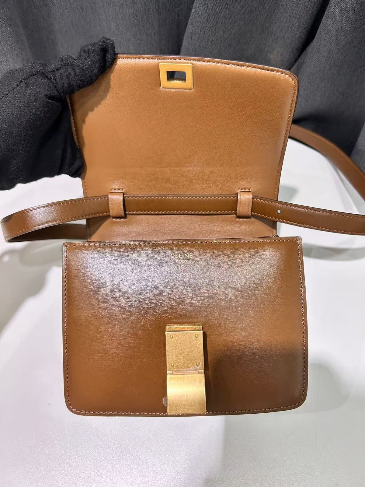 Celine Shoulder Bag Box Caramel Brown Leather France