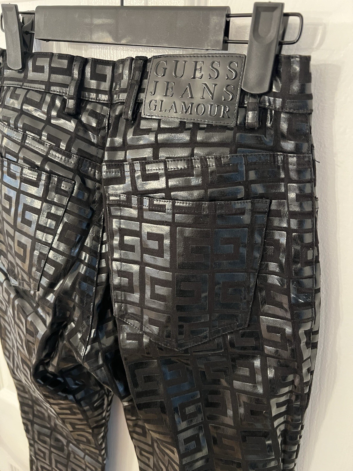Guess Jeans Glamour 24 Vintage Shiny Black Pattern – Rare
