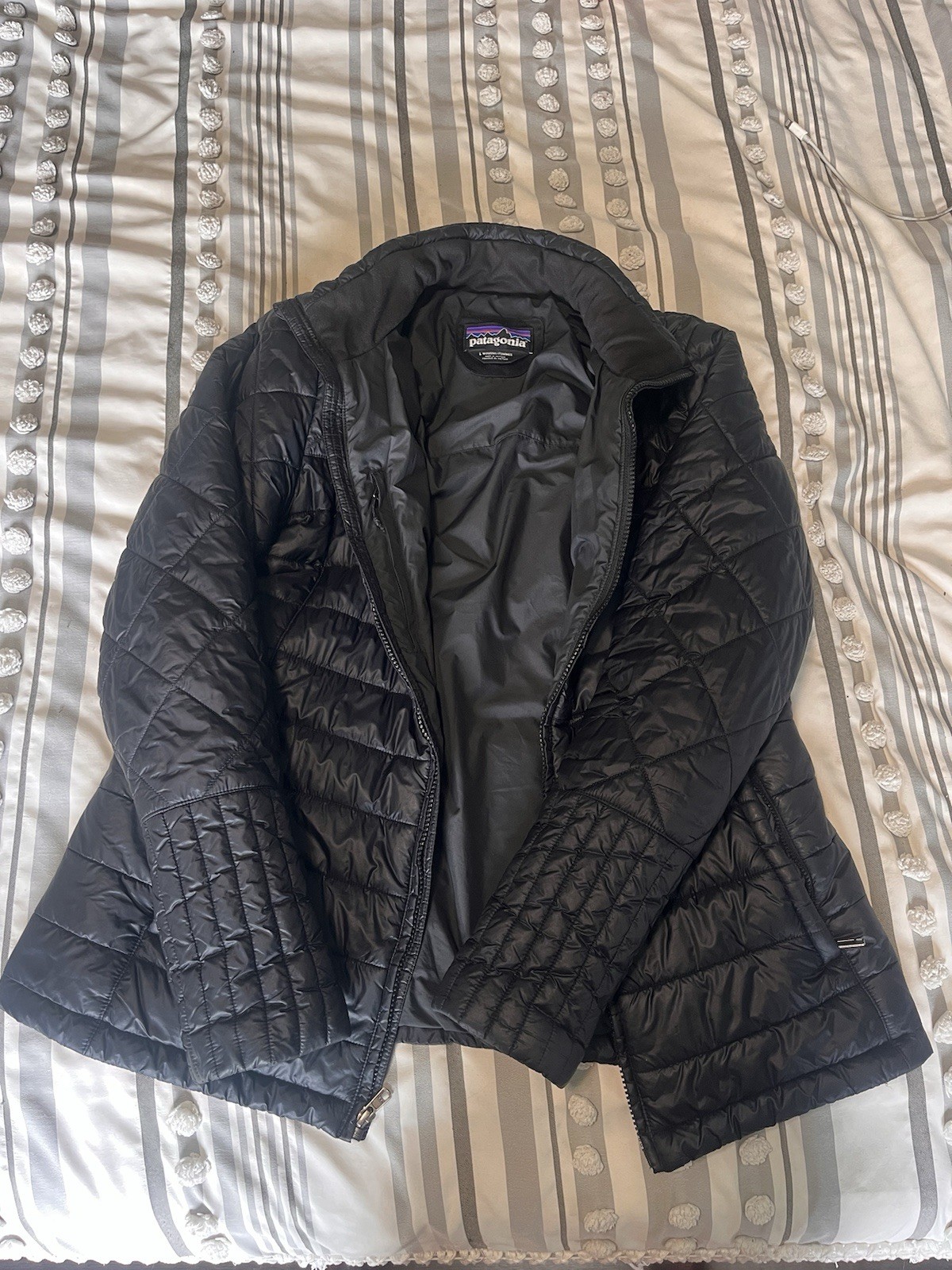 Patagonia Women’s Large Black Lightweight Quilted Jacket Full Zip