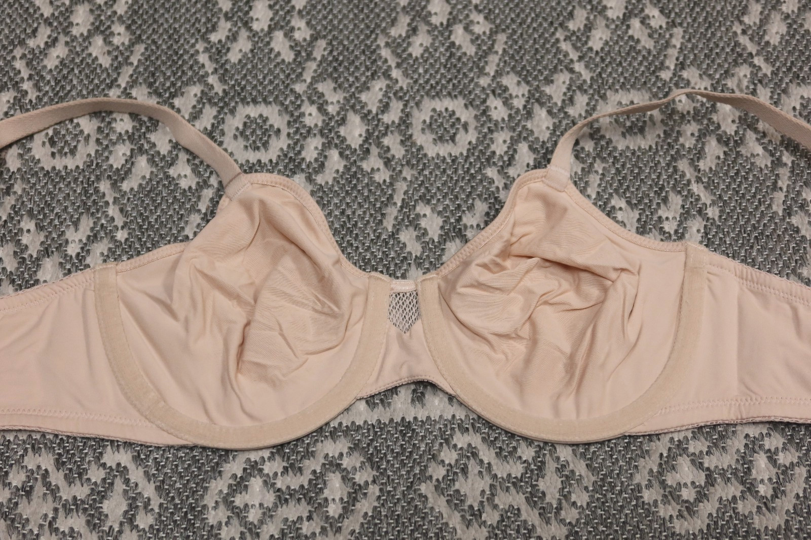 New Wacoal Keep Your Cool Underwire Bra – Size 34C – Sand – # 855378