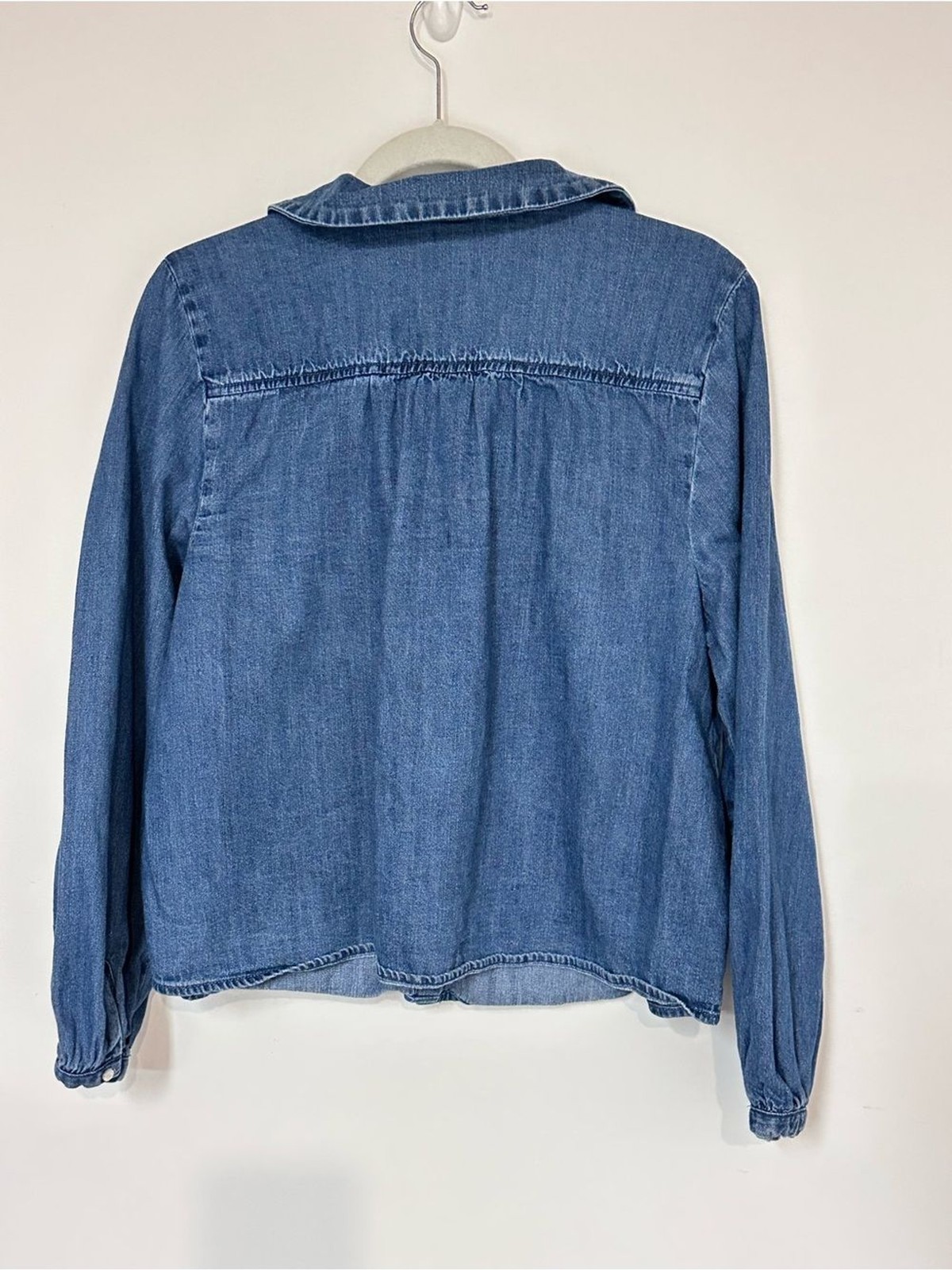 Old Navy Light Blue Chambray Denim Peter Pan Tie-Neck Button Front Blouse Large