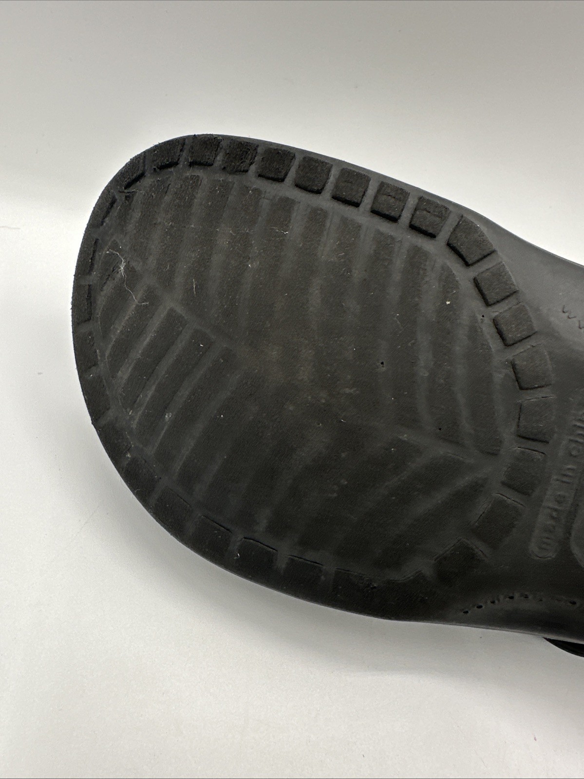 CROCS Black Classic Clogs w/ Jibbitz Charms Size: Men 4 / Women 6