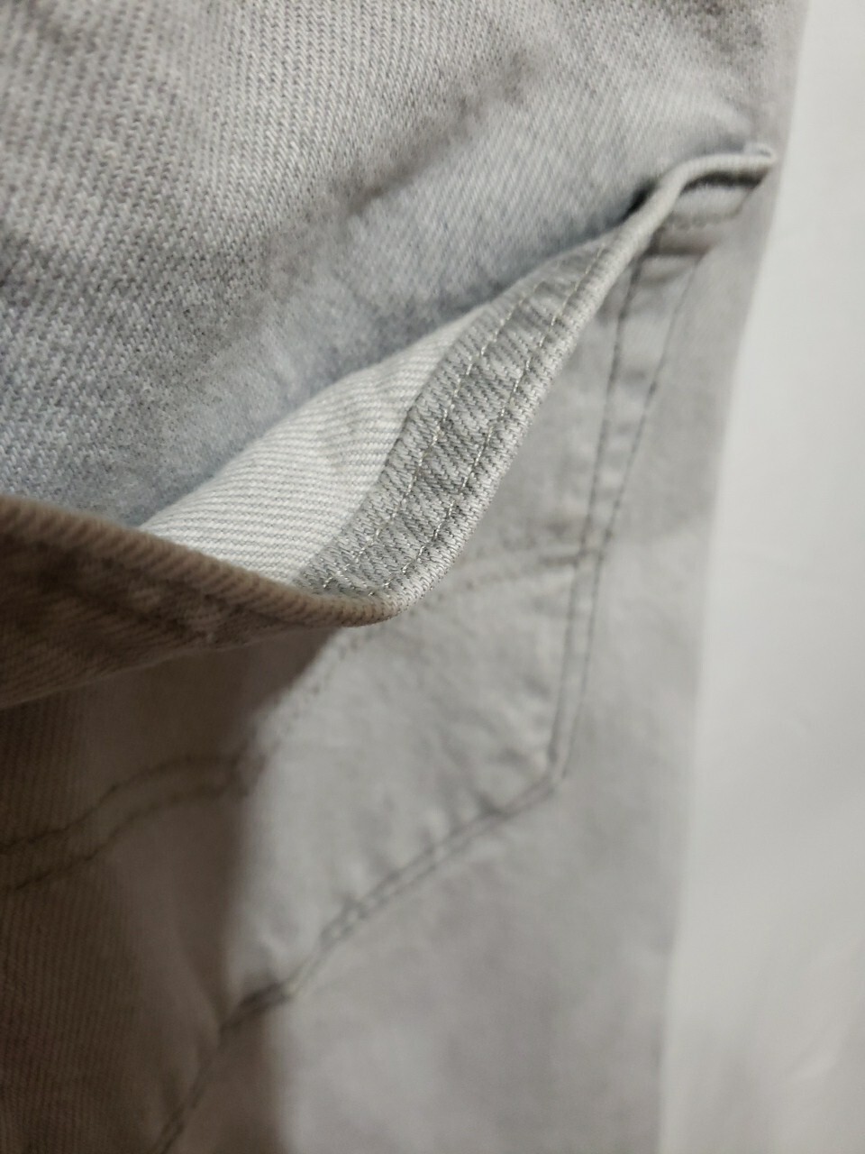 Vintage LEVI JEANS 501 Original Shrink-to-Fit Straight Button Fly Gray 90s