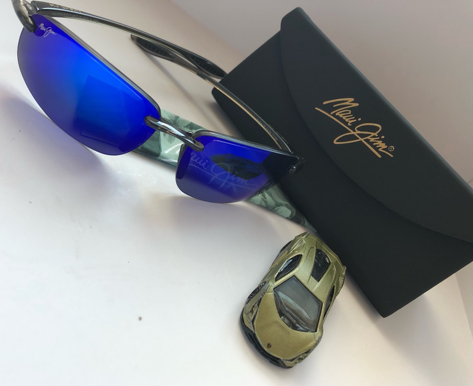 Maui Jim B407-11 Ho’okipa Sunglasses Grey Frame / Blue Hawaii Polarized Lenses