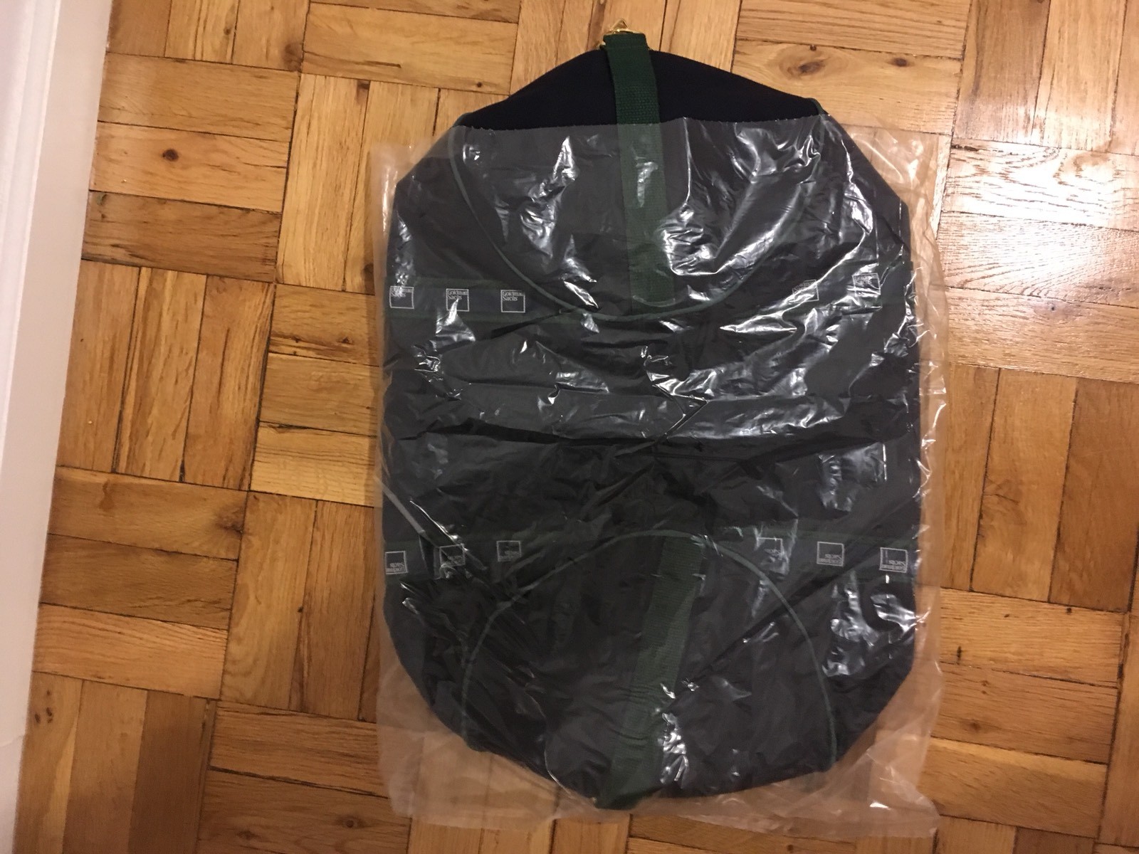 NEW Authentic 21″ Goldman Sachs Duffle Banker Bag – Navy/Hunter Green