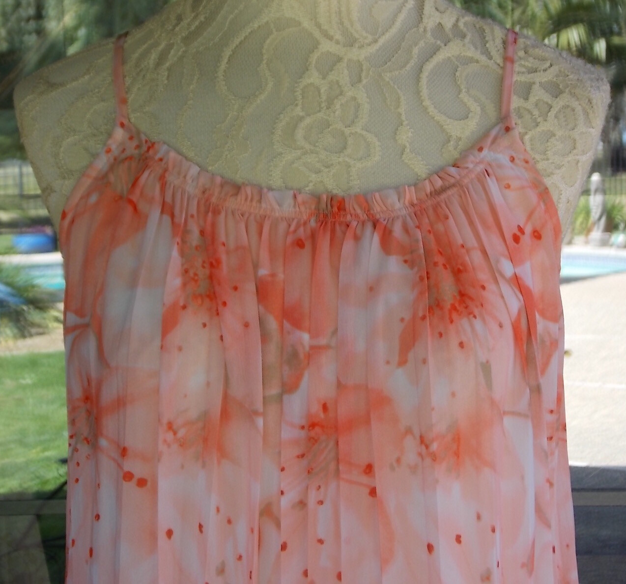Sleeveless Lined Cami Crinkle Floral Material Shirt Sz. S/M 40″ Bust
