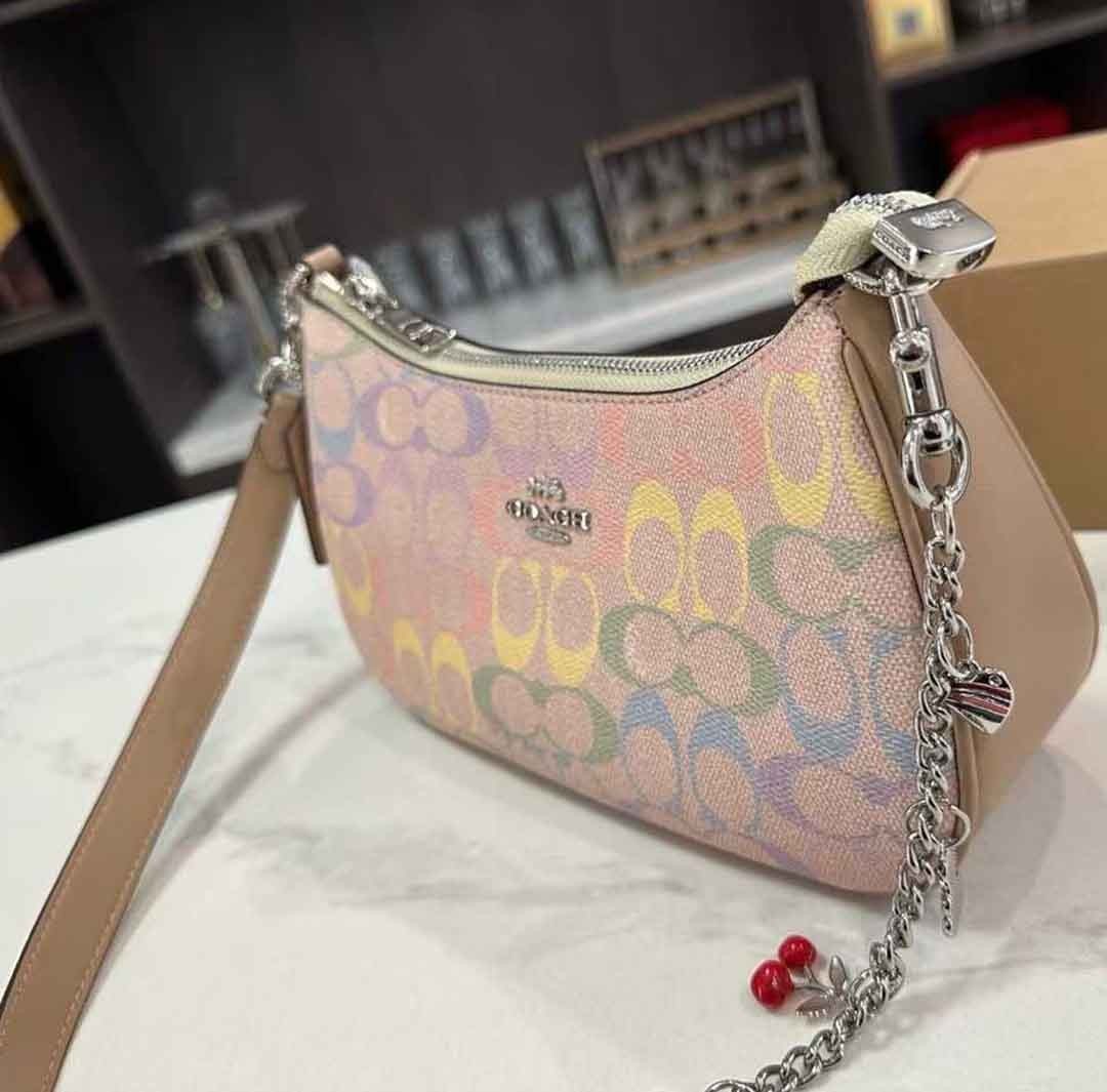 COACH Teri Shoulder Bag In Rainbow Signature Canvas & Leather CDA91 Silver/Sand