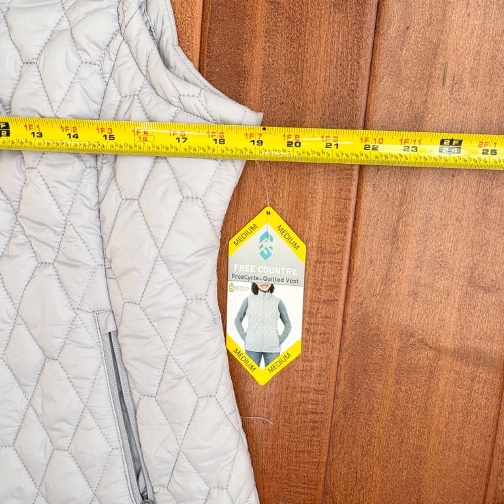 NWT Free Country Ladies Quilted Sherpa Vest Size M Gray