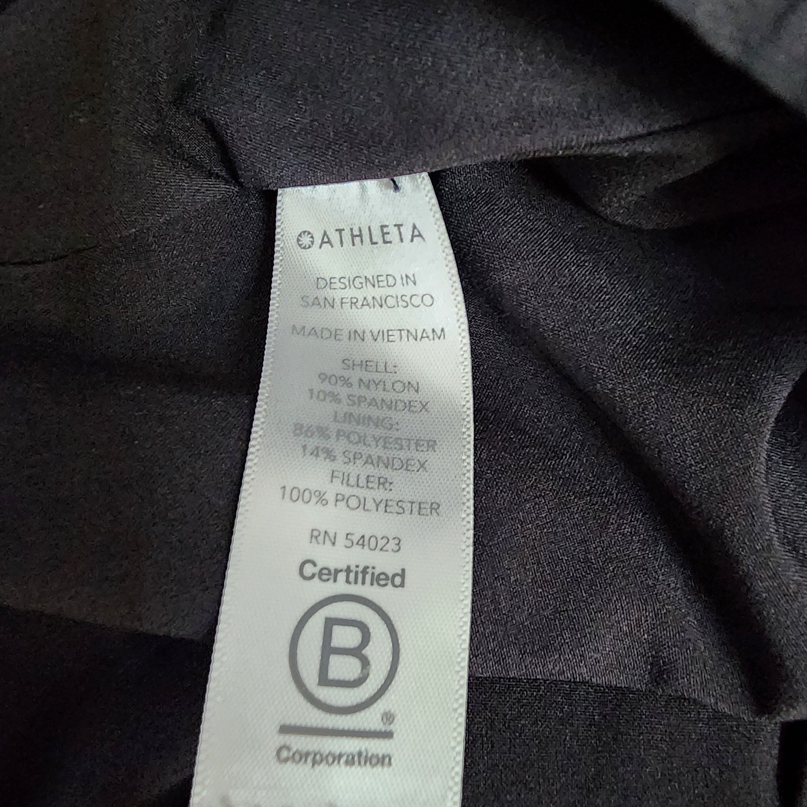 Athleta Shorts Womens Size 4 Black Toasty Buns Insulated Pockets Quilted