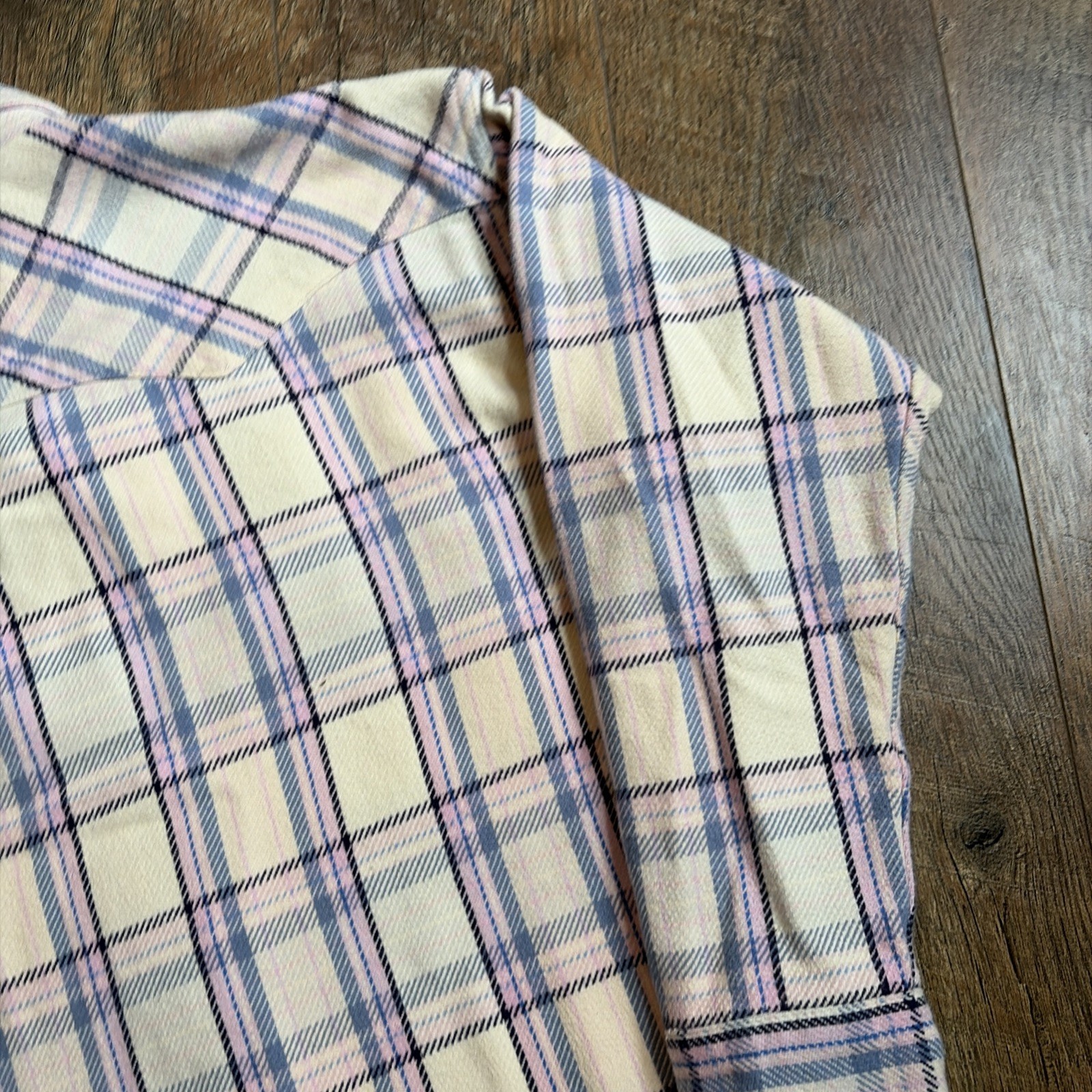 J Crew | 100% Cotton ‘Relaxed Fit’ Blue & Pink Plaid Pearl Snap Oversize Flannel