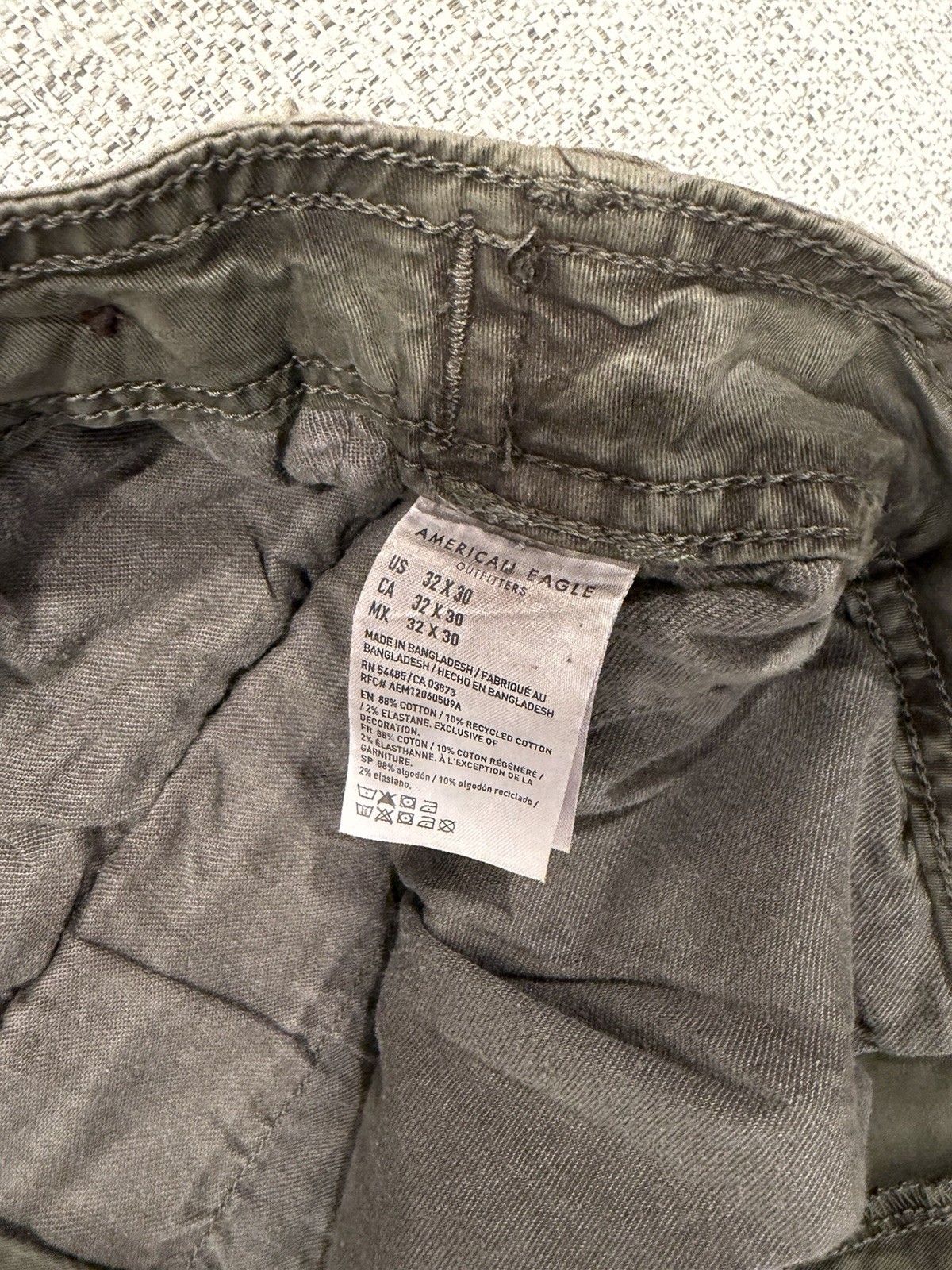 American Eagle Flex Stretch Green Cargo Pants Mens 32W Straight Fit Pockets