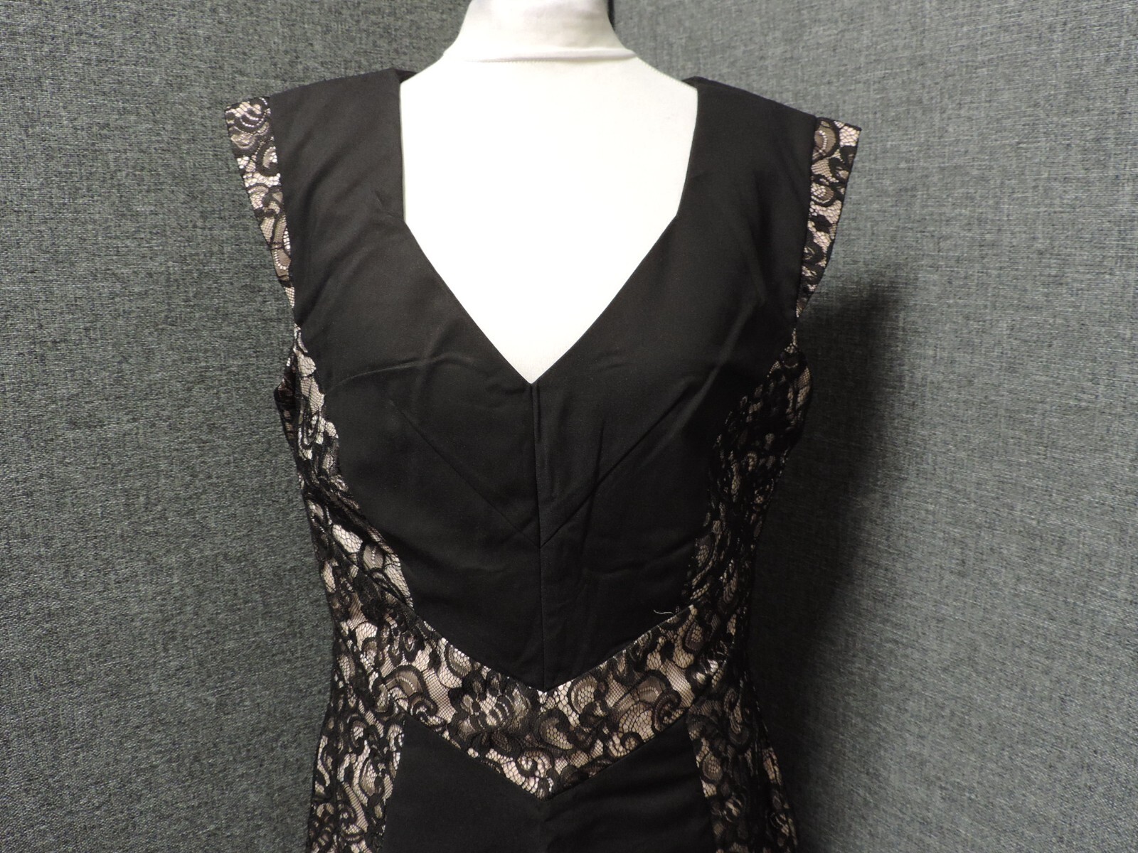 Paperdolls Lace Trim Bodycon Dress Black UK 14 LN121 MM 10