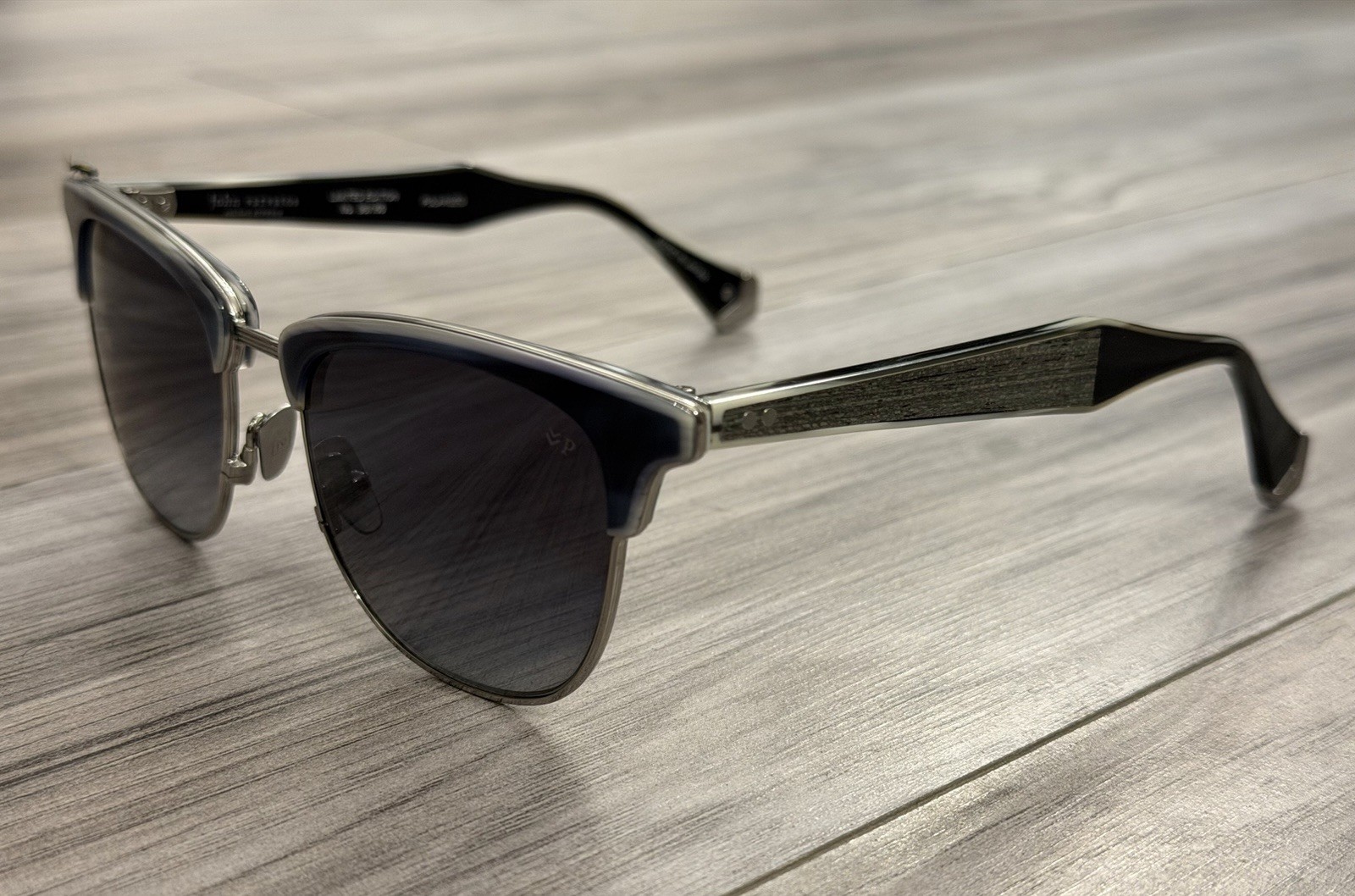 ($860) NWOT John Varvatos Limited Edition Artisan Sunglasses (Blue Horn)