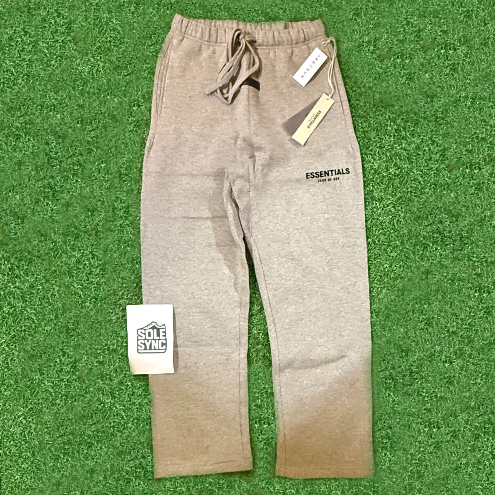 Fear of God Essentials Sweatpants Relaxed SS22 Dark Oatmeal Gray – (XS-XL)
