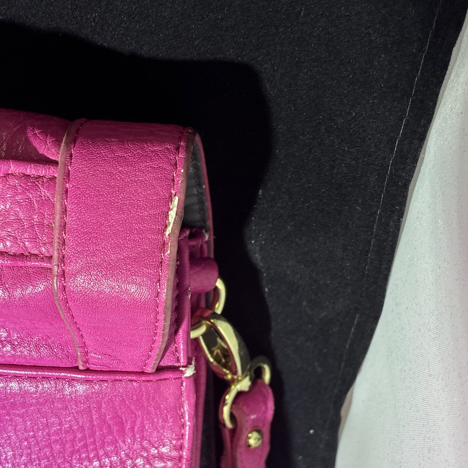 Olivia + Joy Pink Pebbled Crossbody Bag, Gold Chain, Turn Lock, Detachable Strap