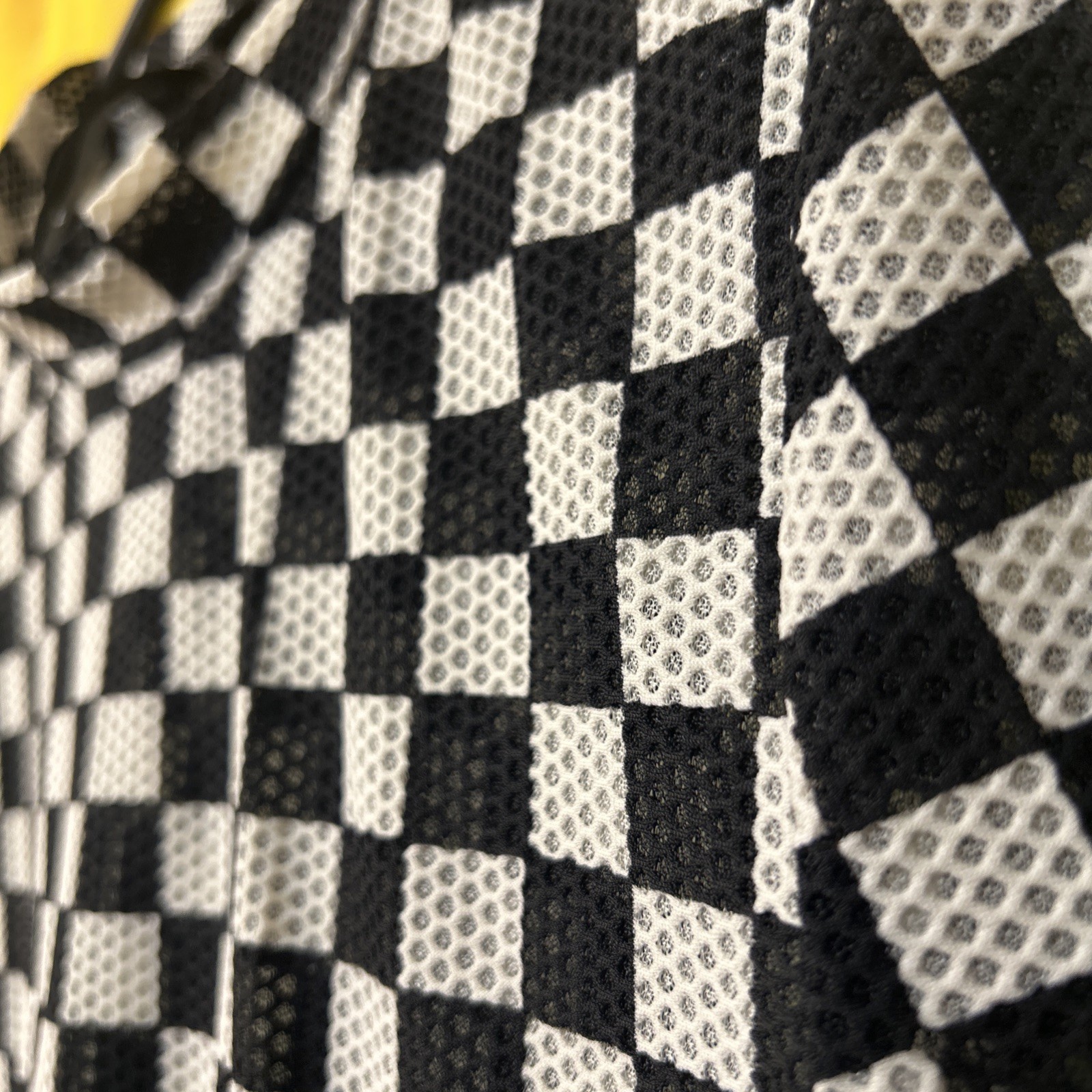 Elli White Black White Checkerboard Mesh Top Long Sleeve Large
