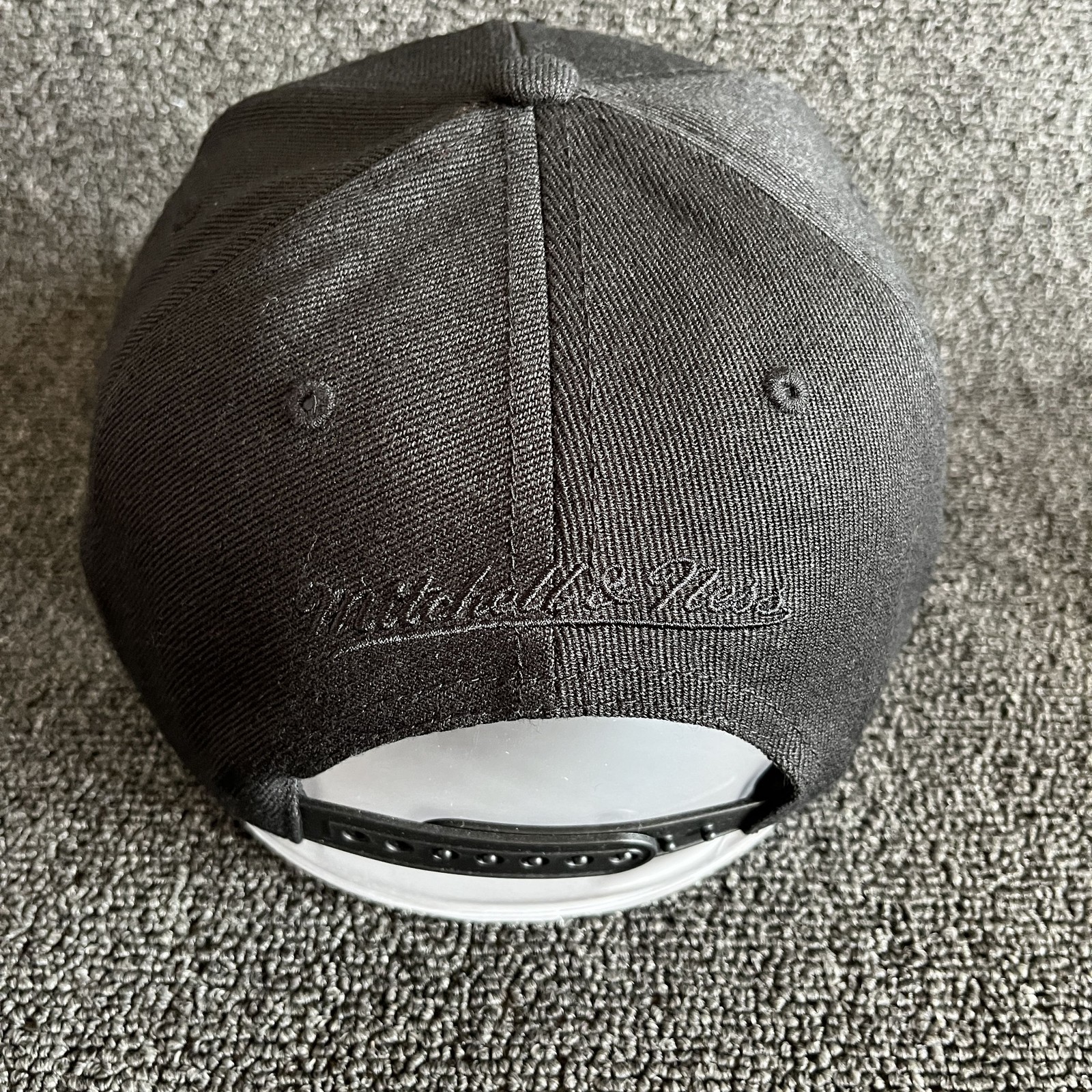 Mitchell & Ness Knicks Baseball Cap Snapback Charcoal Grey Flat Brim One Size NB