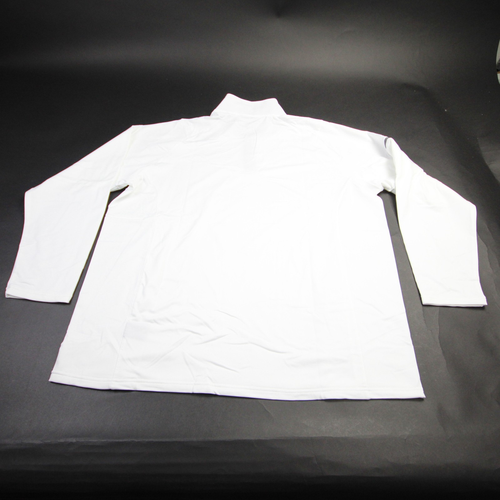 UNRL Pullover Men’s White New with Tags Multiple Sizes