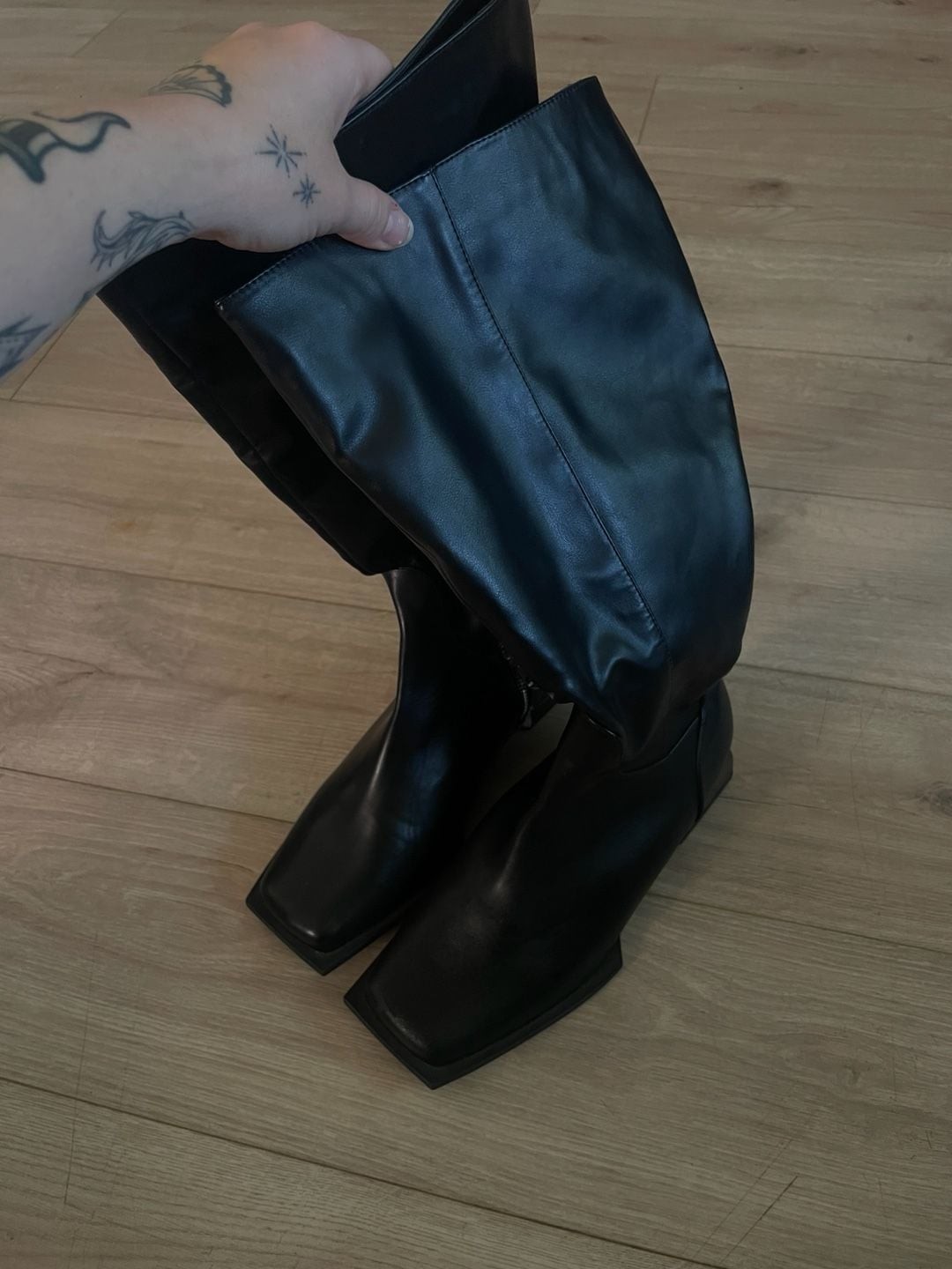 RAID Wide Fit Black Knee High Square Toe Boots Size 5