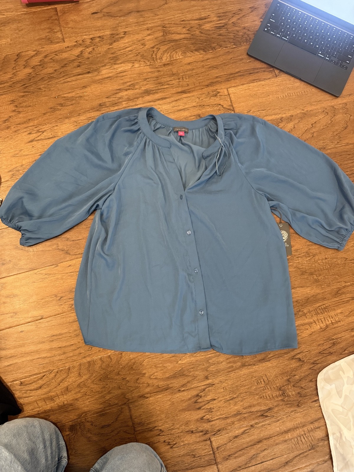 Brand New vintage blue summer essentials vince camuto blouse size L